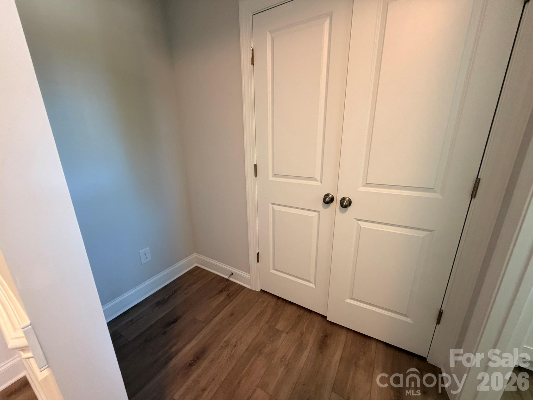 4383 Black Court Property Photo 5
