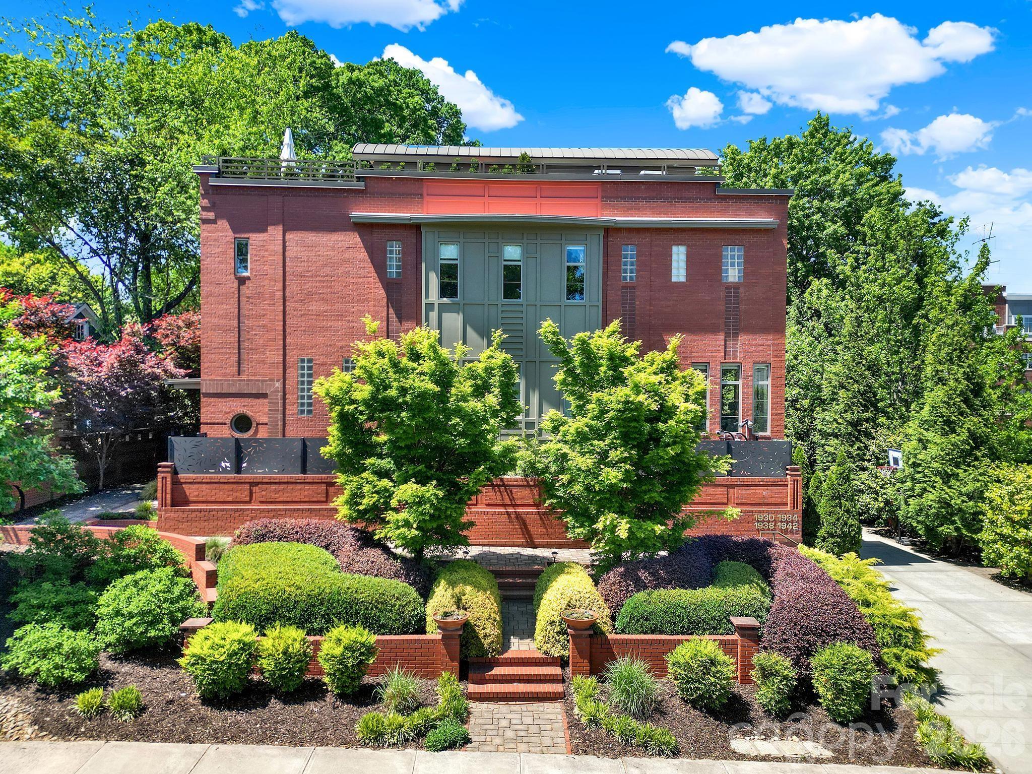 1930 Scott Avenue Property Photo 2