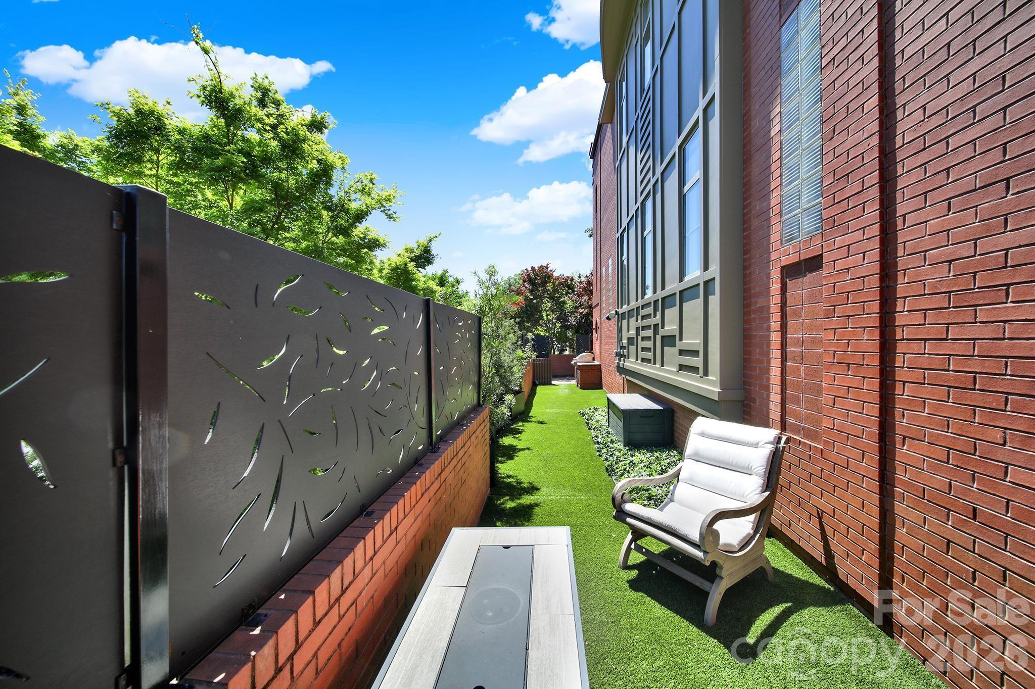 1930 Scott Avenue Property Photo 43