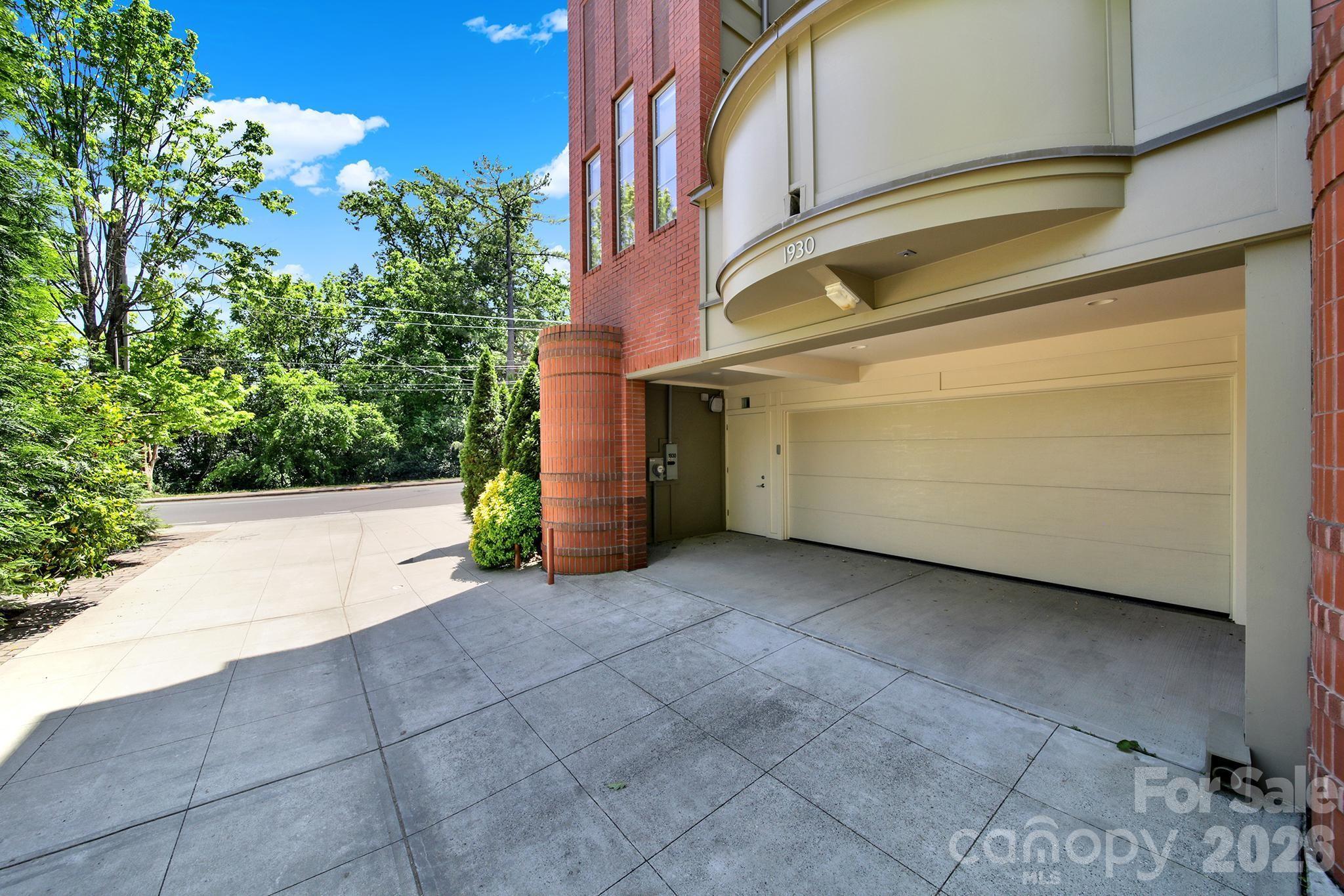 1930 Scott Avenue Property Photo 45