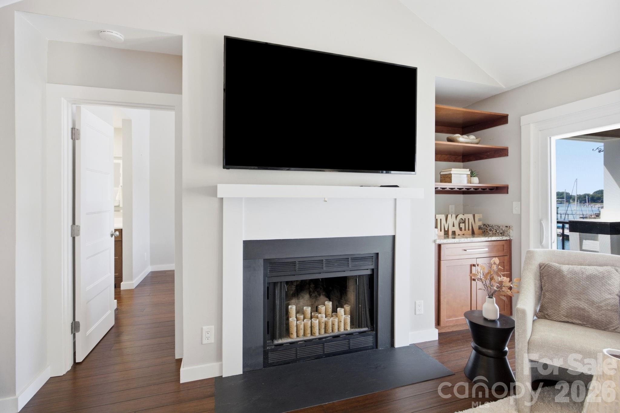 18749 Vineyard Point Lane Property Photo 14