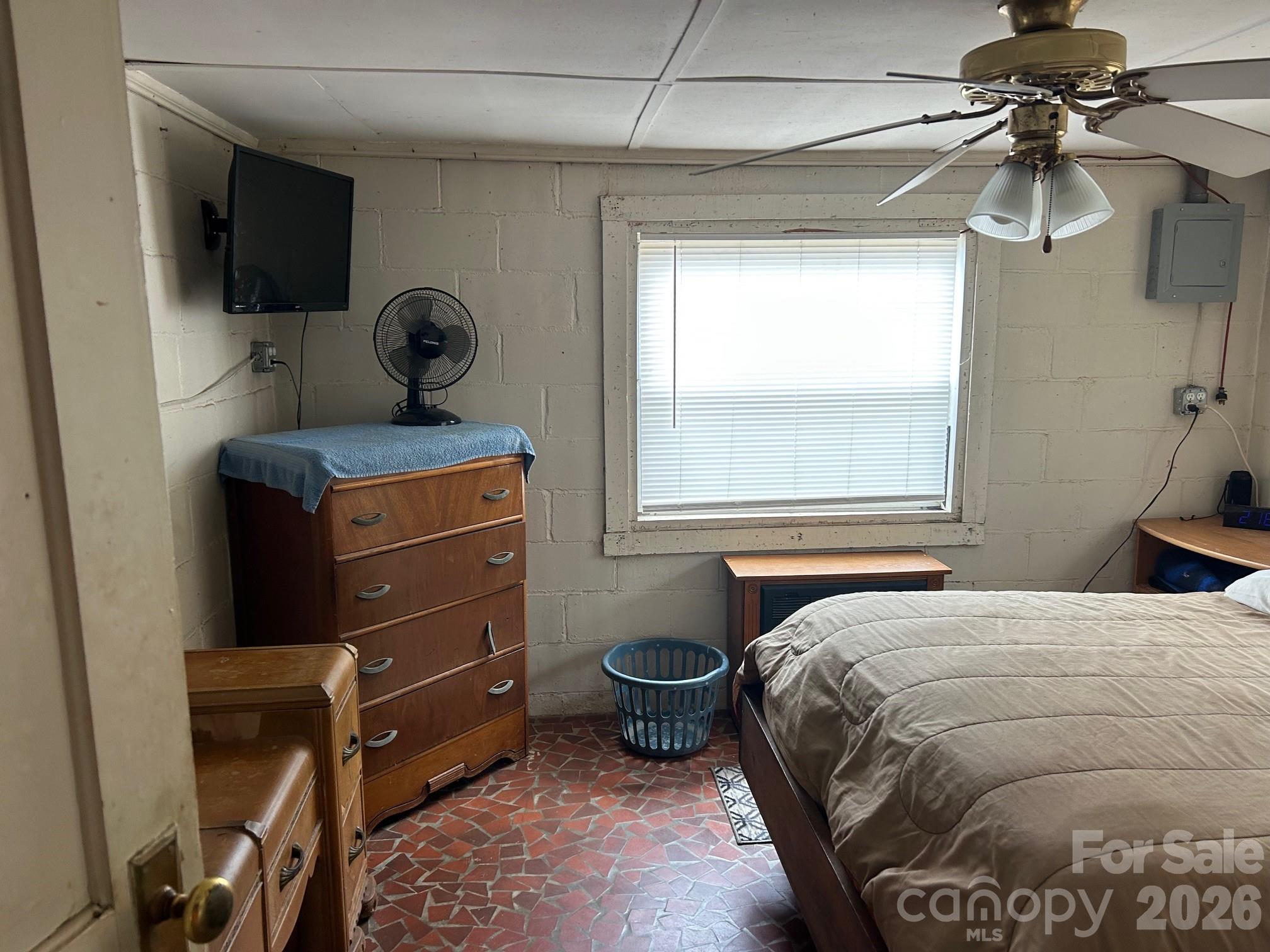 4237 Laurel Hill Road Property Photo 12