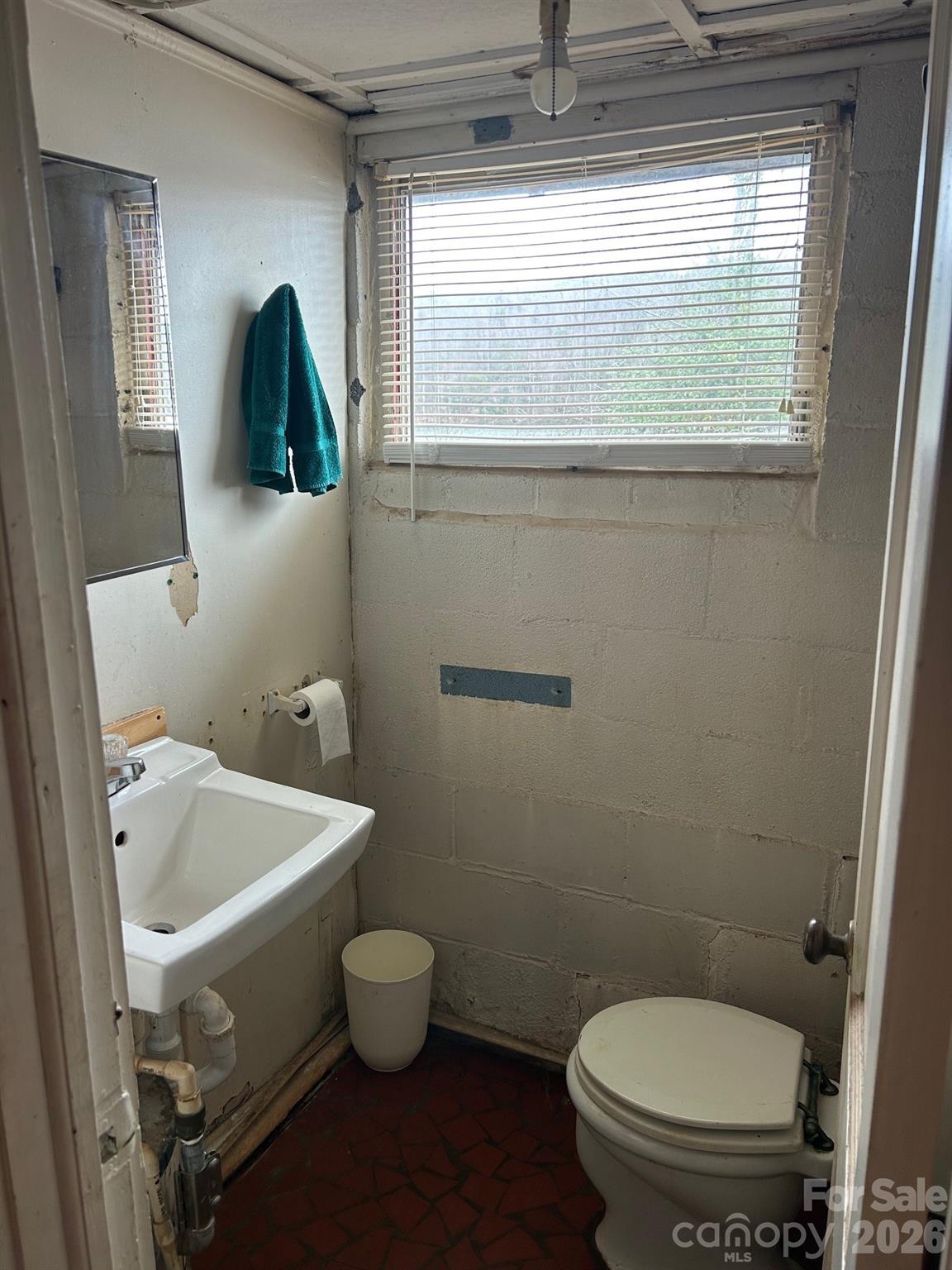 4237 Laurel Hill Road Property Photo 15