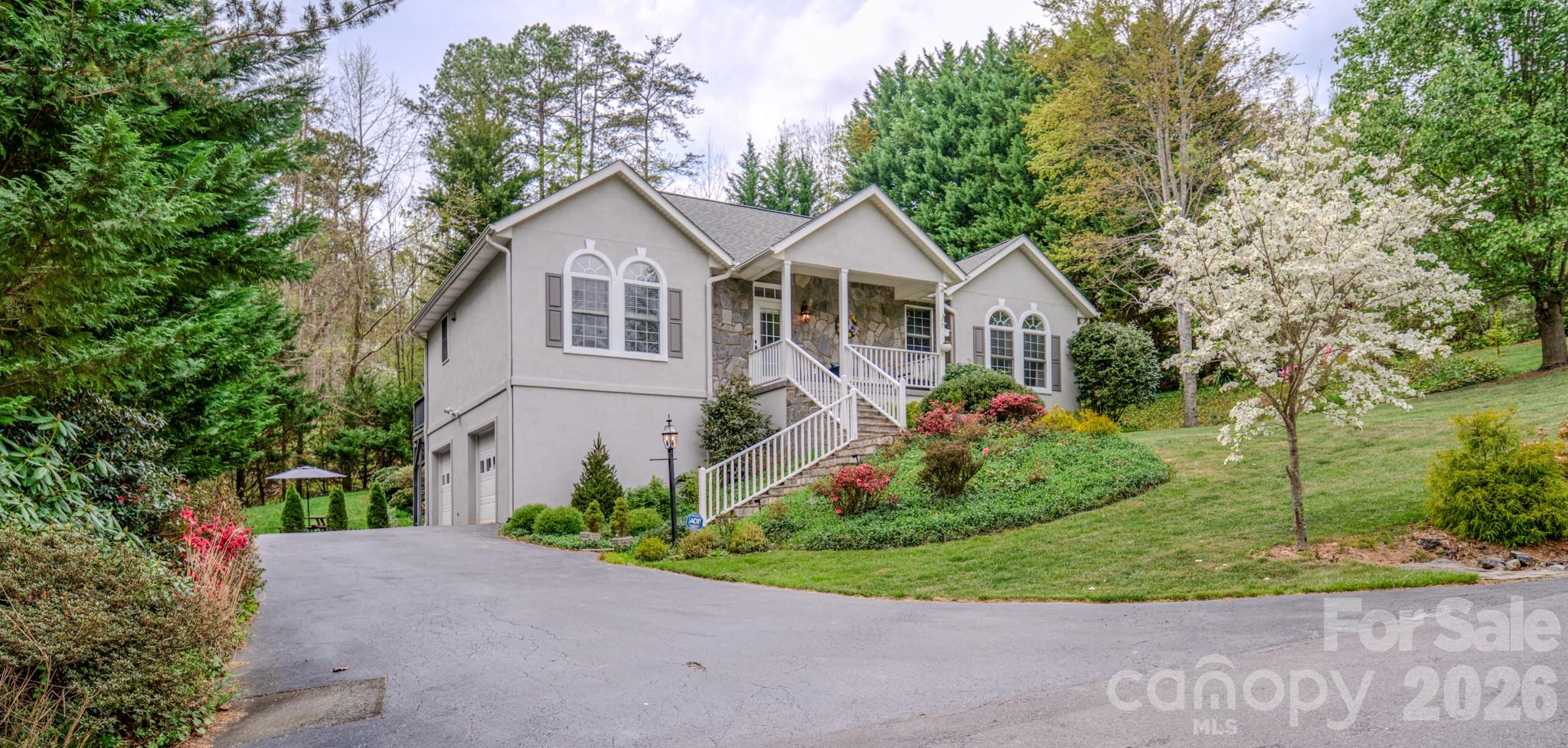9 Double Eagle Drive