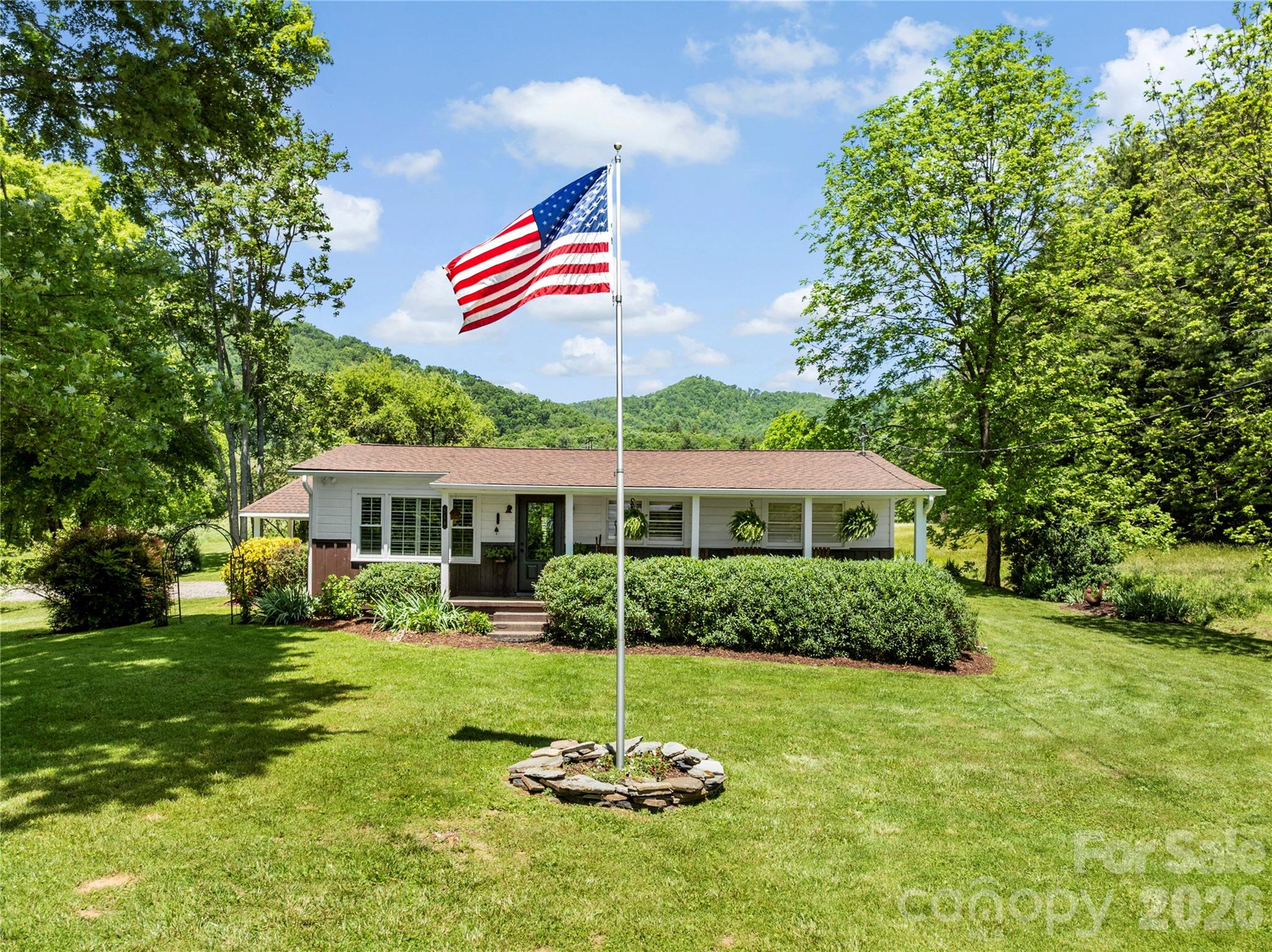 514 Roy Forrester Road Property Photo 1