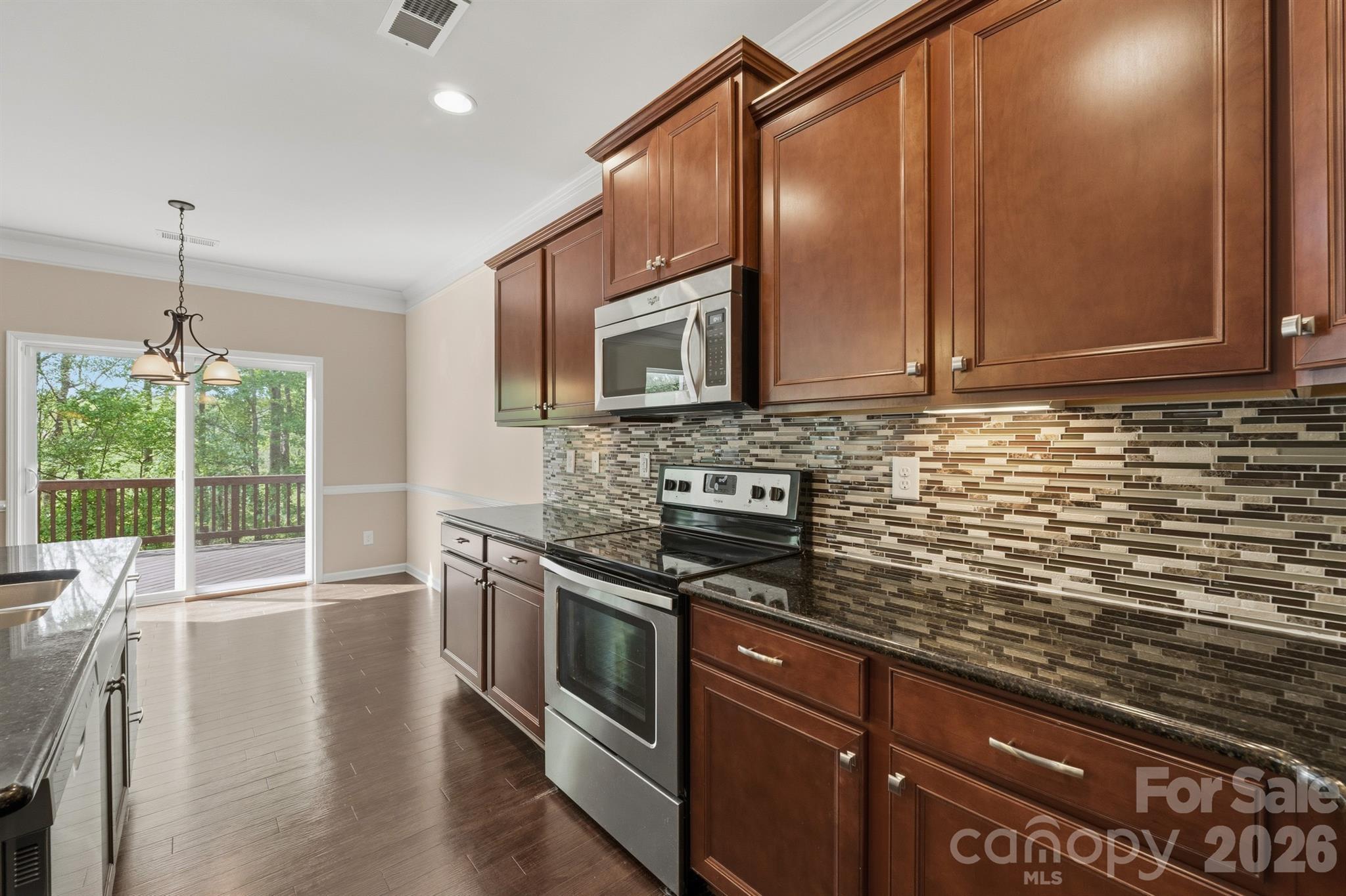 106 E Heart Pine Lane Property Photo 7