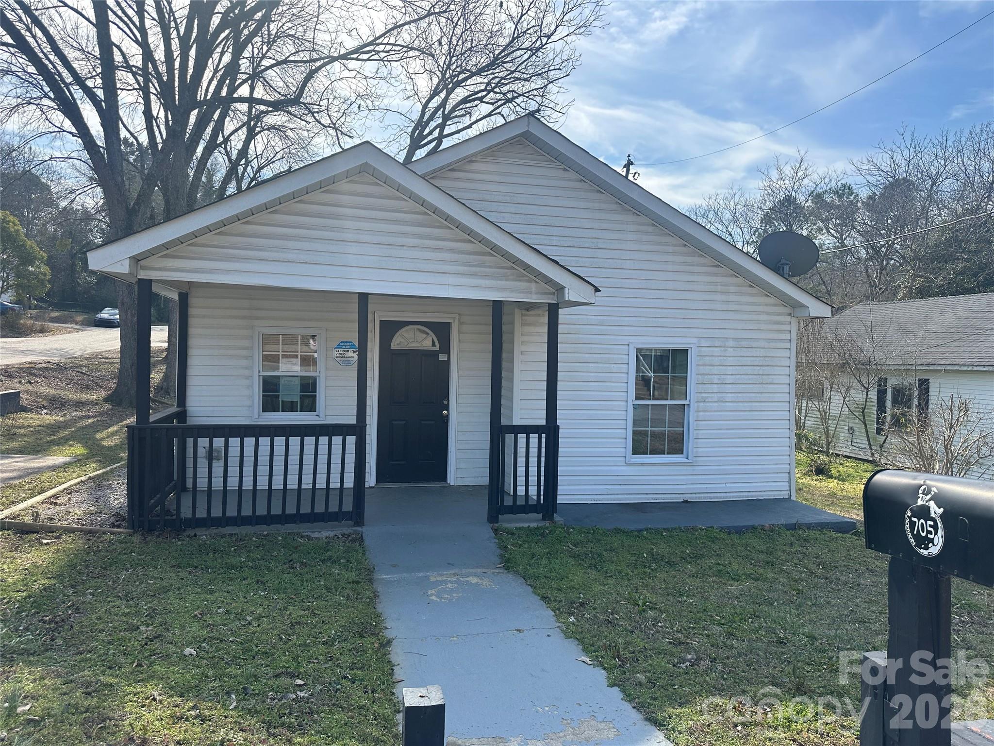 705 Sumter Street Property Photo 1