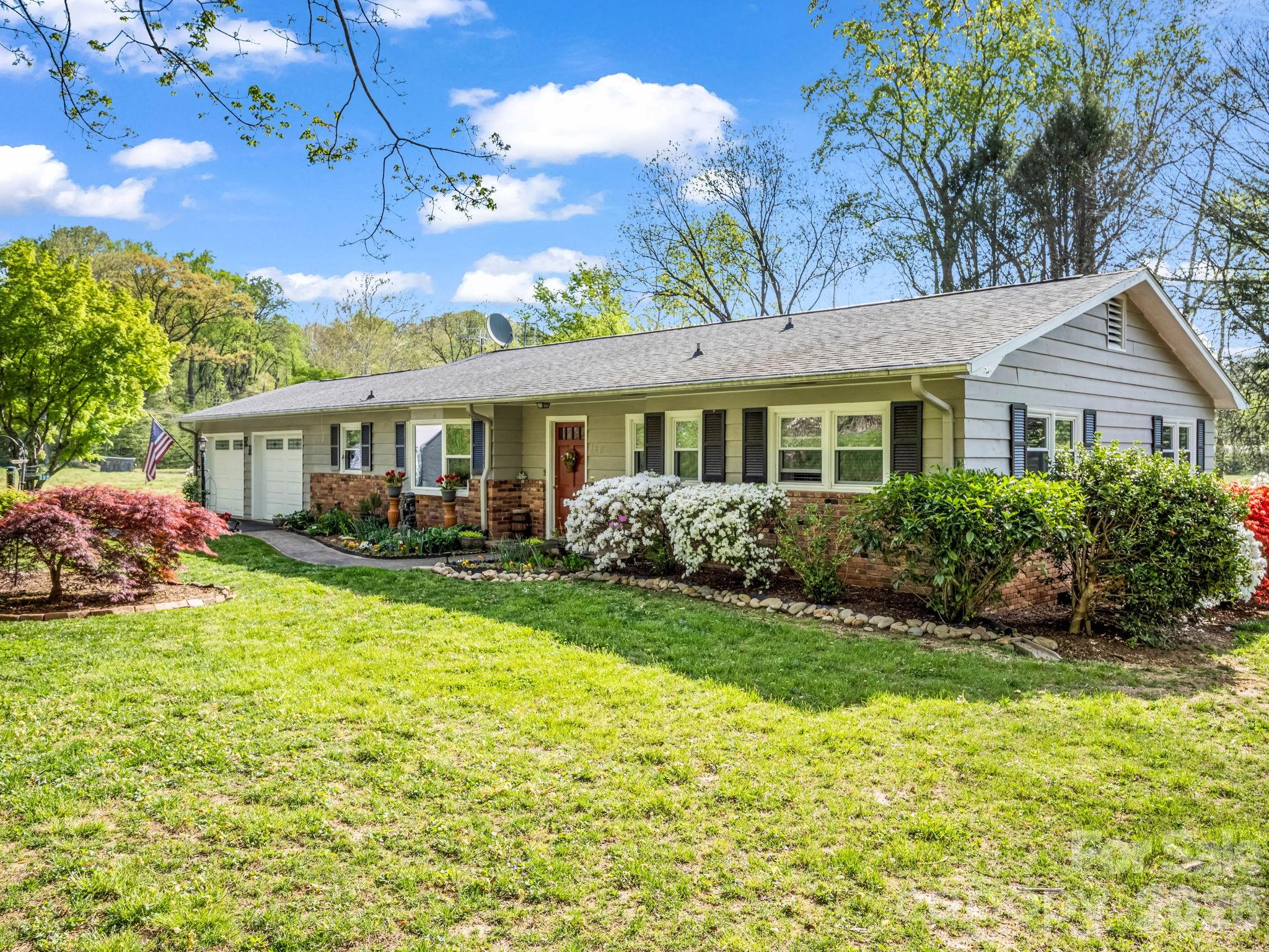 120 Warrior Drive Property Photo 1