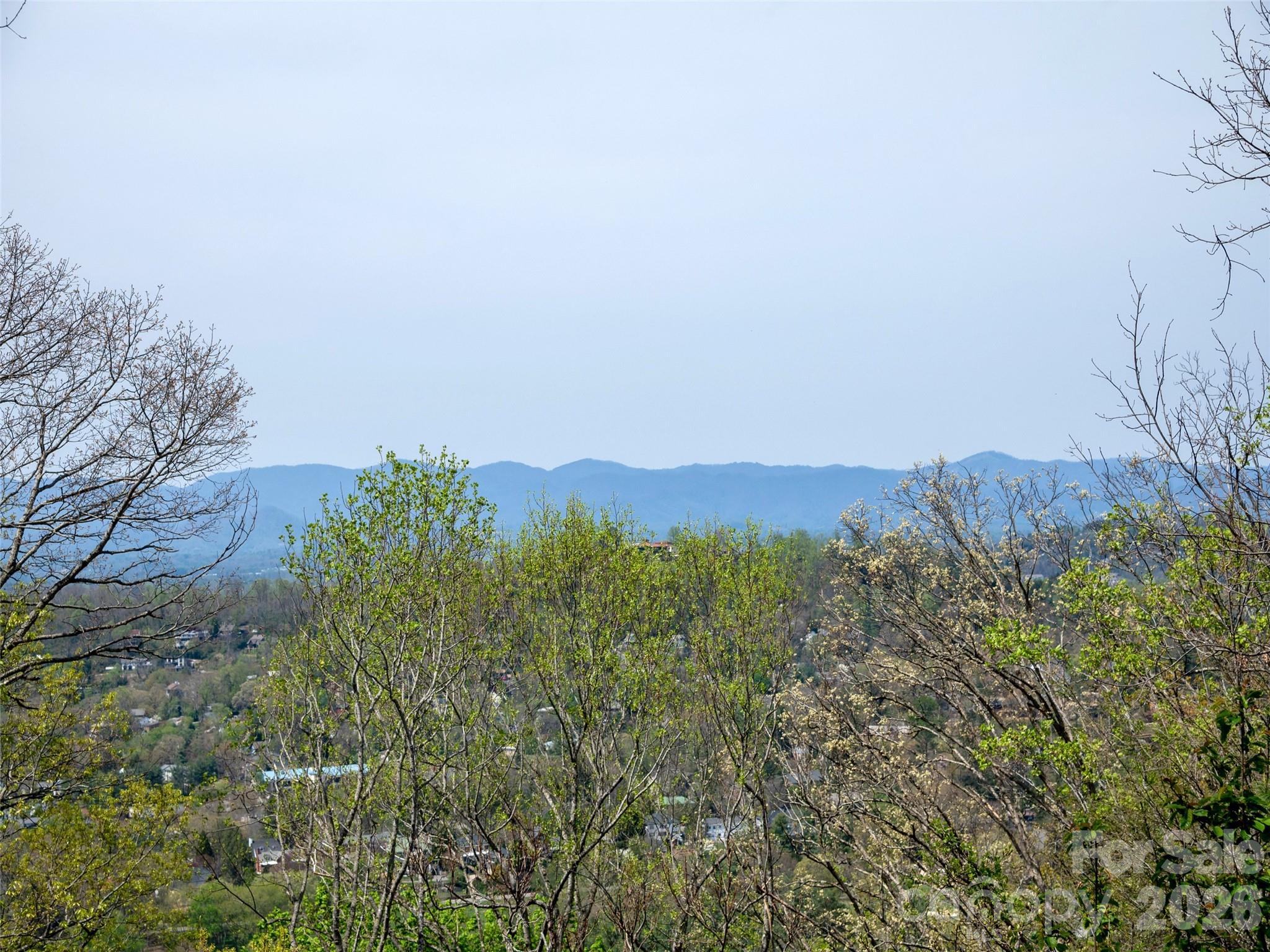 403 Cherokee Road Property Photo 2