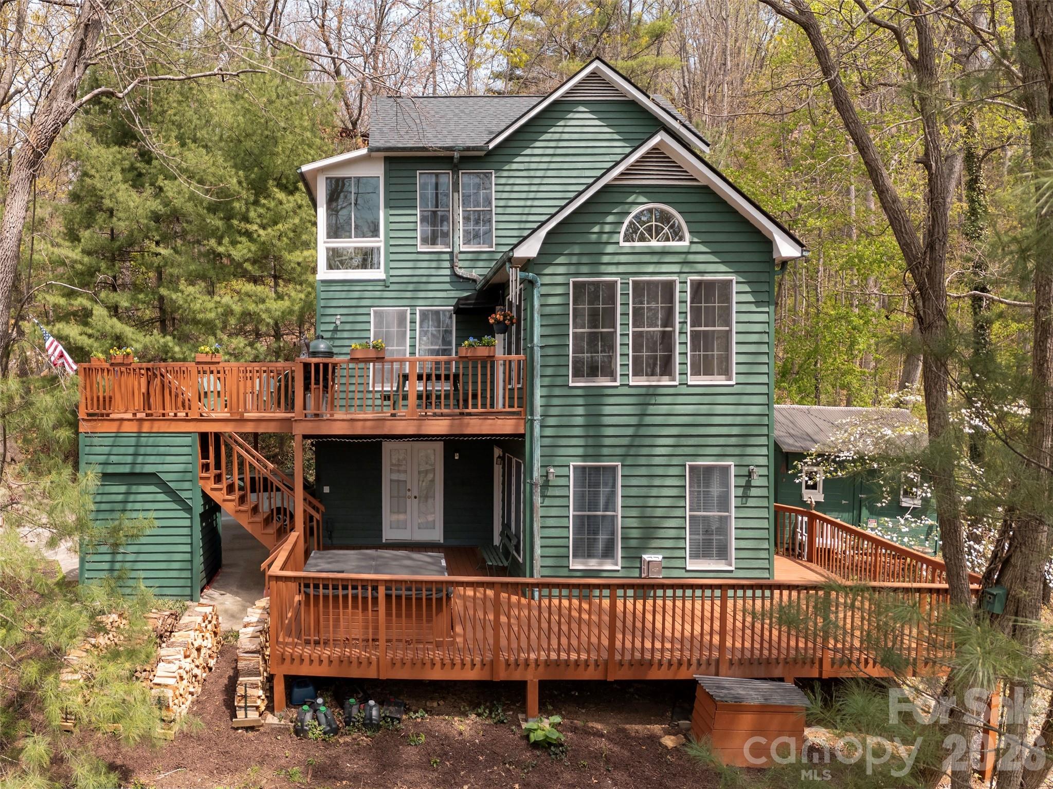 403 Cherokee Road Property Photo 3