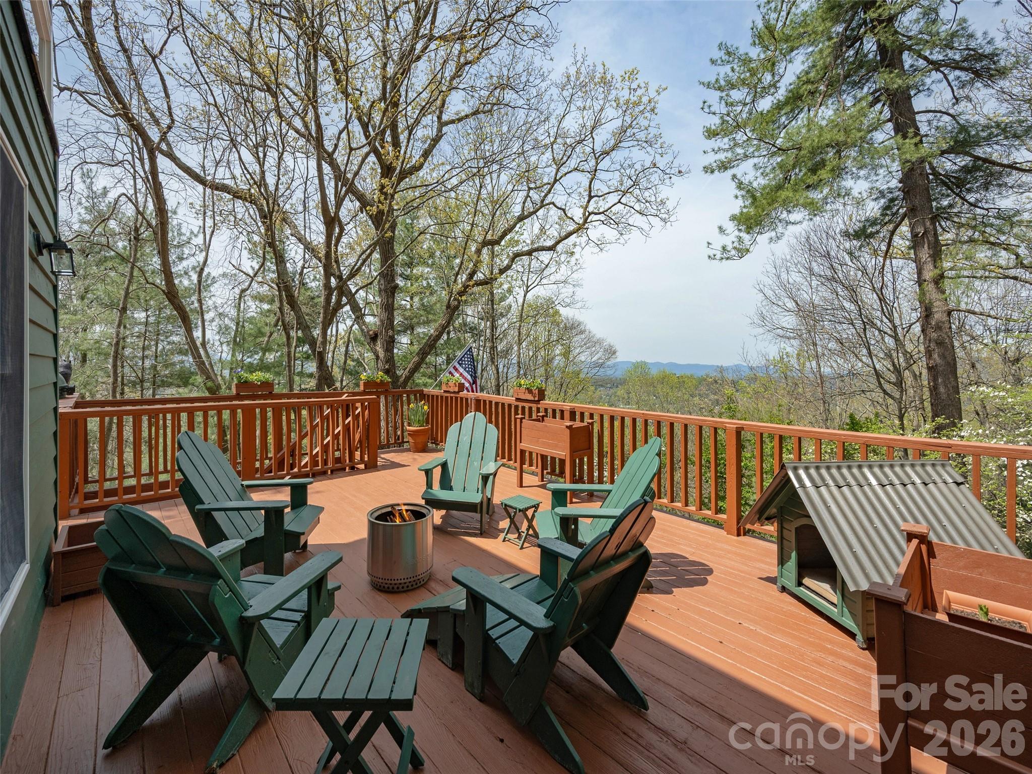 403 Cherokee Road Property Photo 6