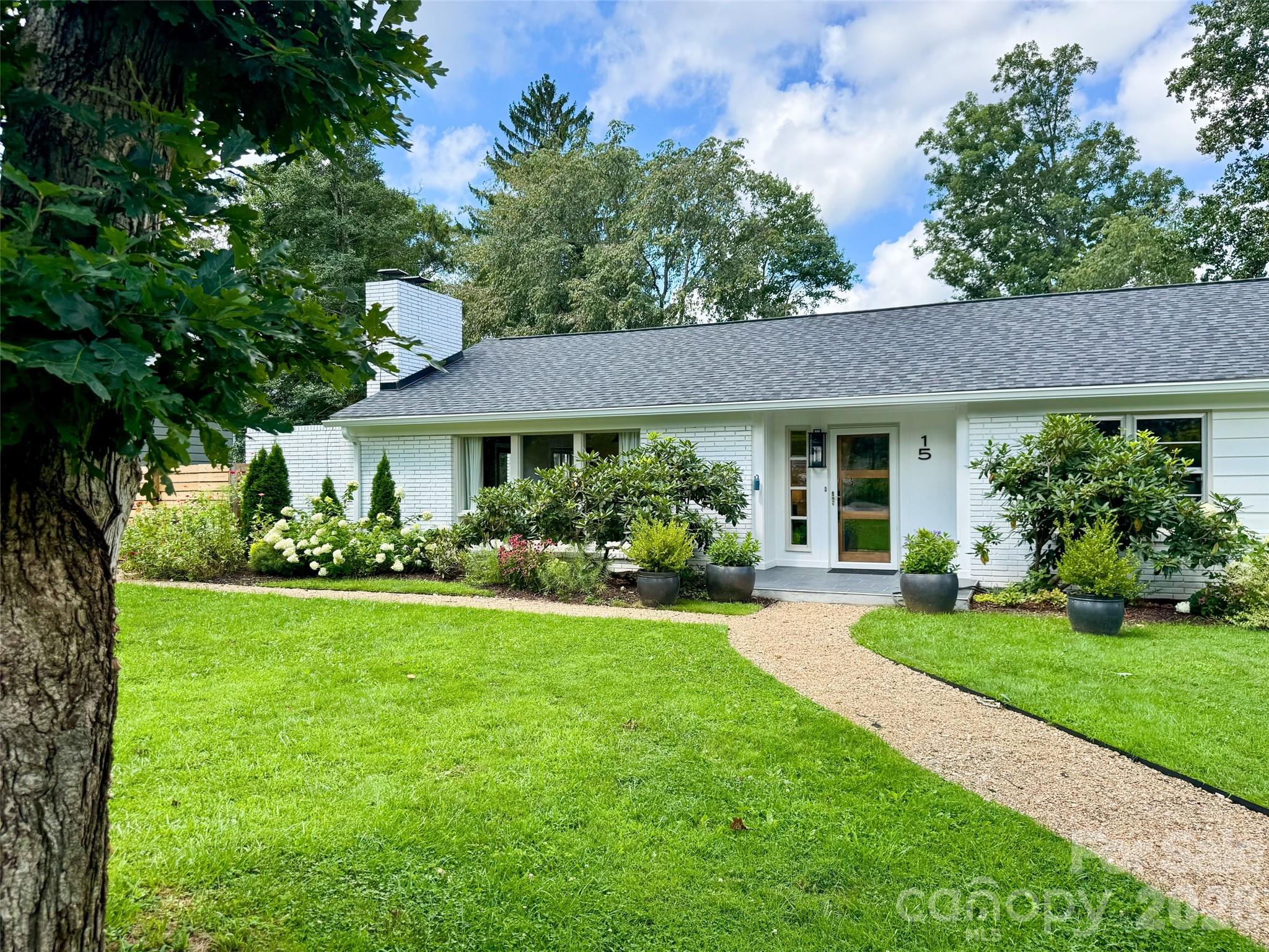 15 Red Oak Road Property Photo 1