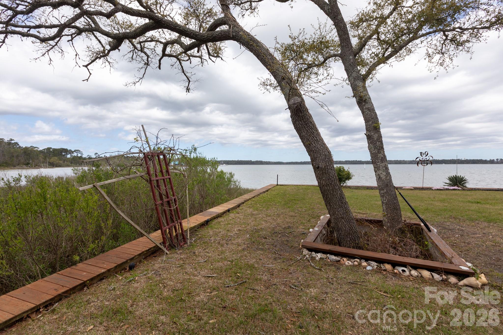 211 Fannie Creek Lane Property Photo 39