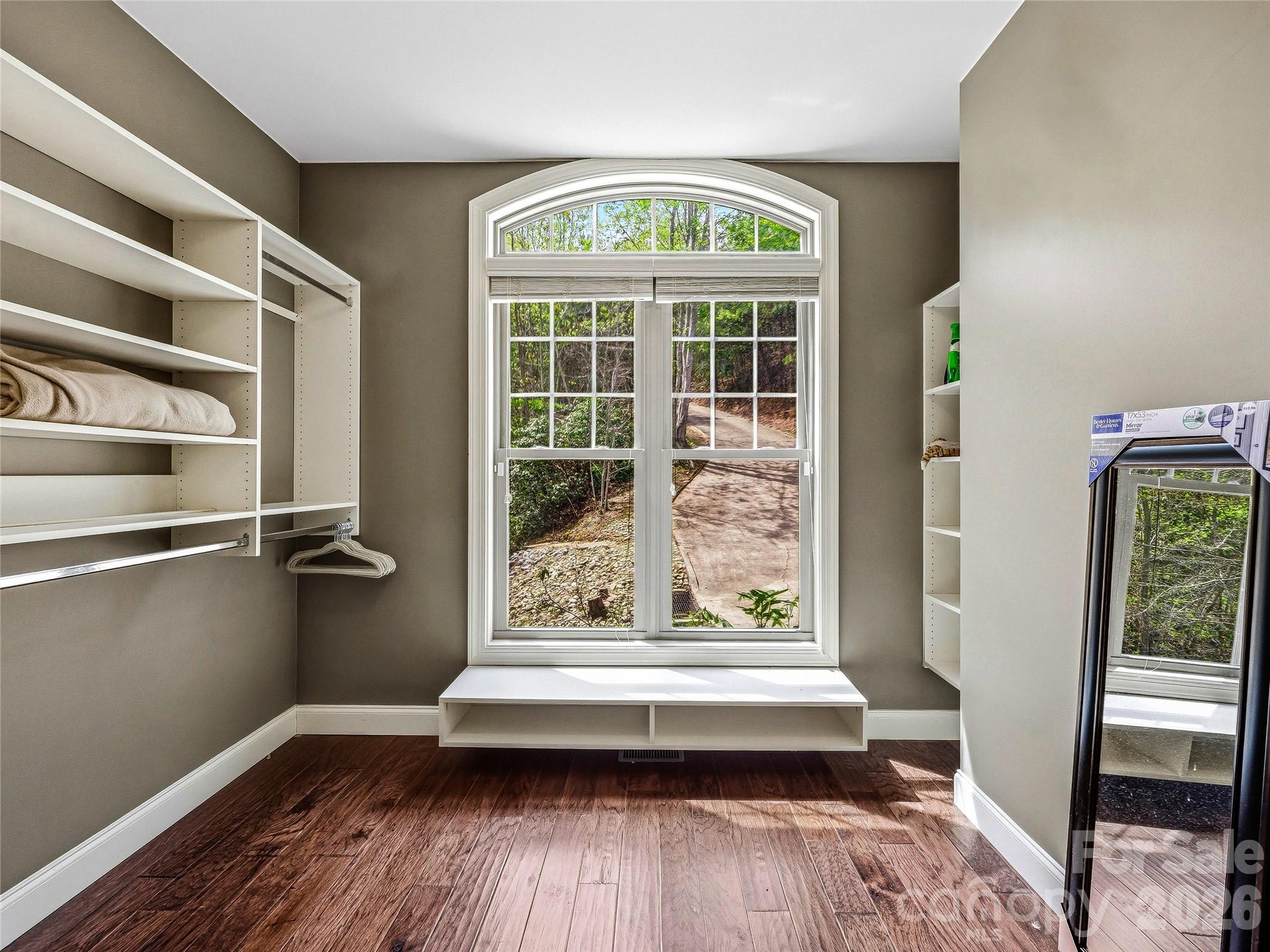 402 Holmstead Drive Property Photo 17