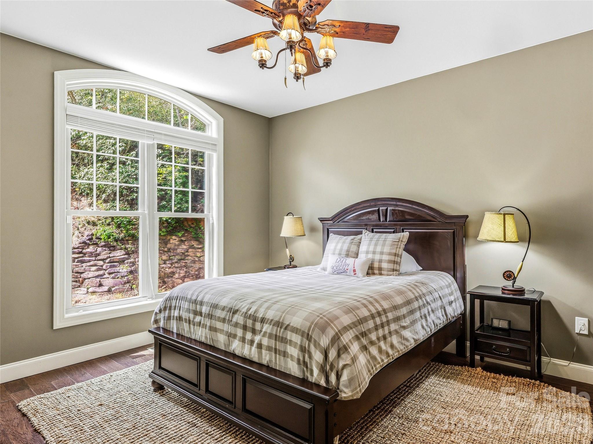 402 Holmstead Drive Property Photo 22