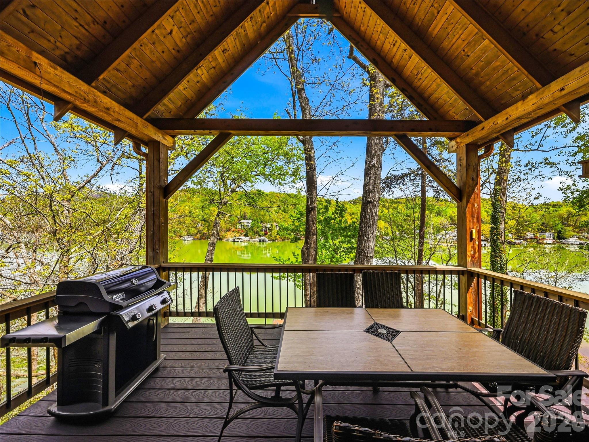 402 Holmstead Drive Property Photo 23
