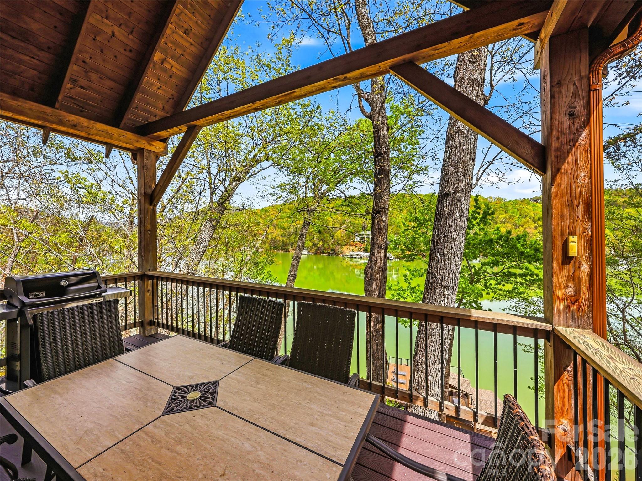 402 Holmstead Drive Property Photo 25