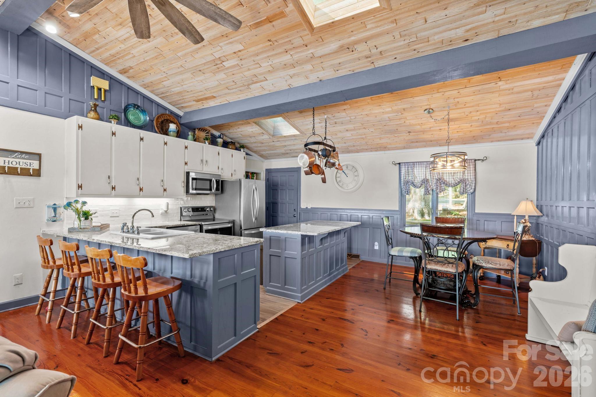 395 Rendleman Drive Property Photo 12