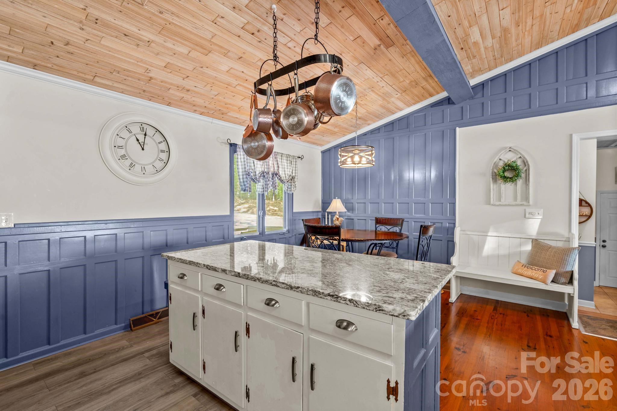 395 Rendleman Drive Property Photo 18