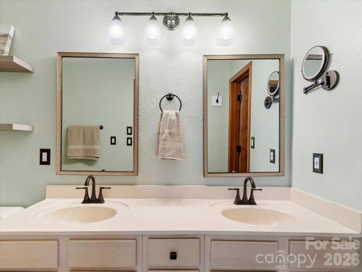 49 Slickrock Ridge Way Property Photo 19