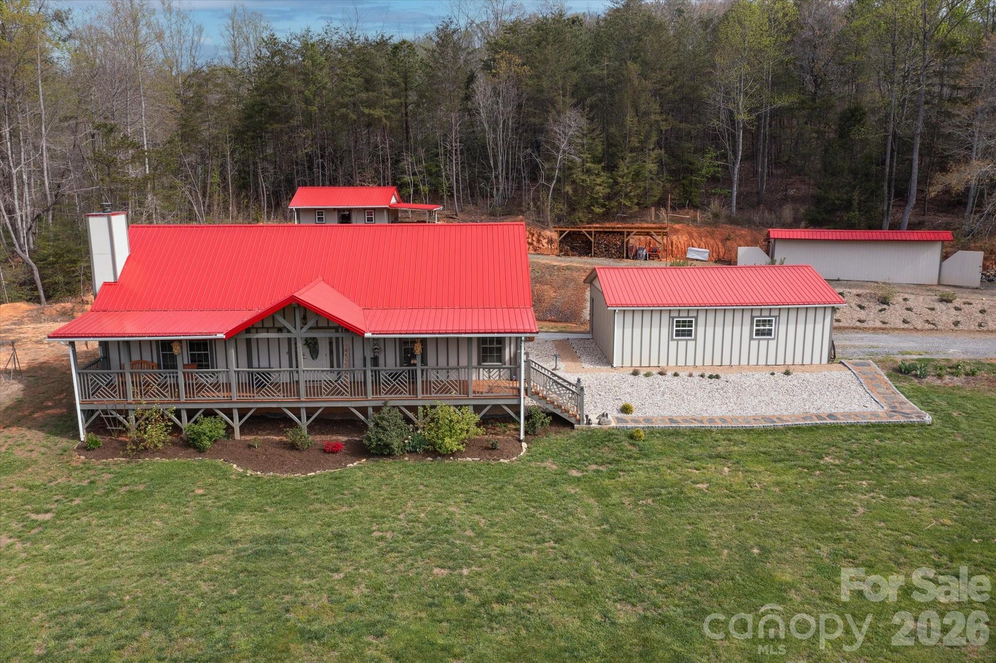 810 Mount Hebron Road Property Photo 1
