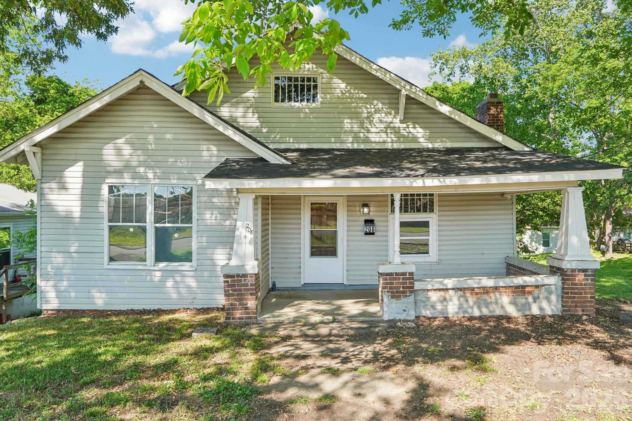 208 W Lafayette Street Property Photo 1