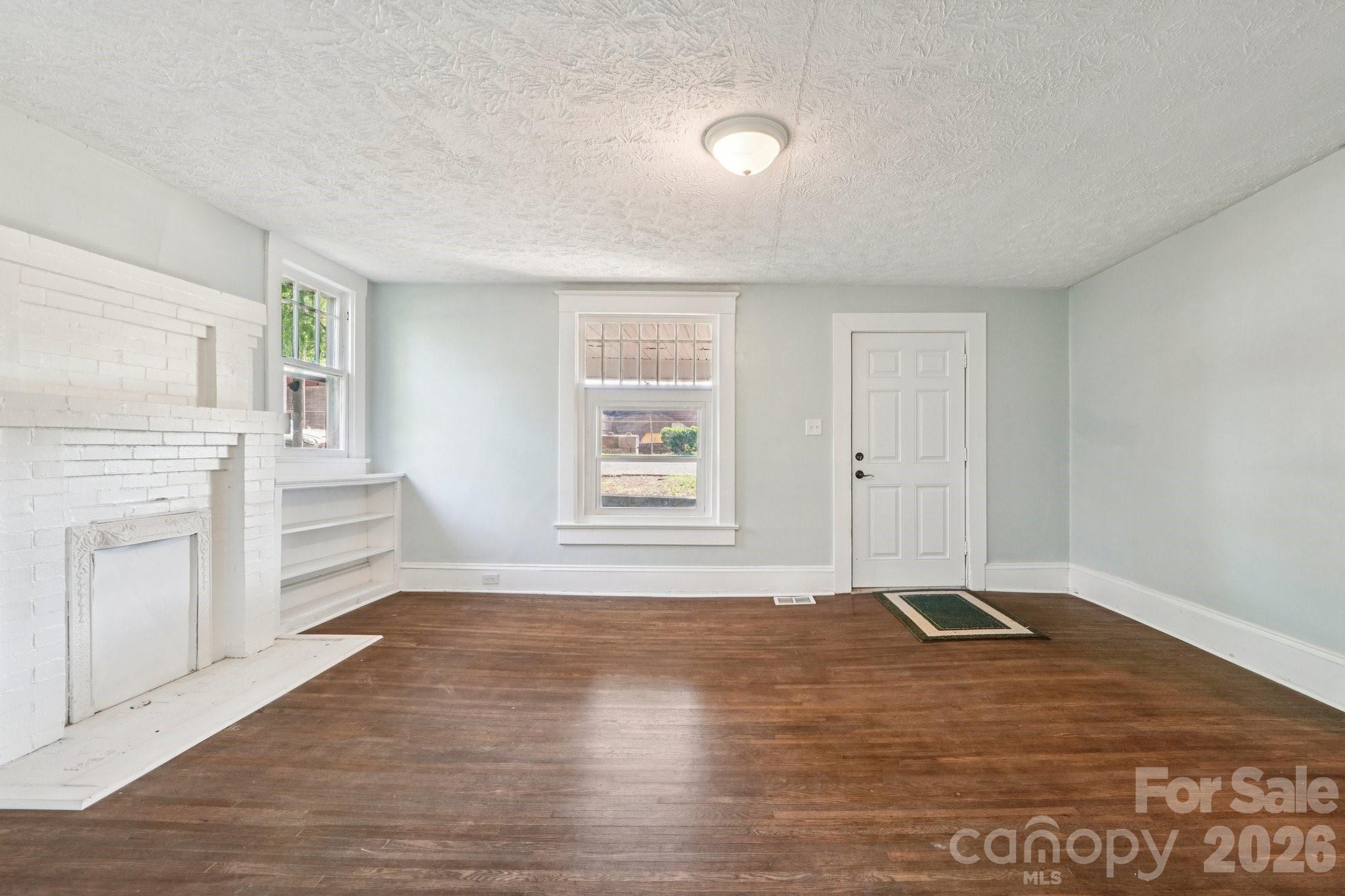 208 W Lafayette Street Property Photo 5