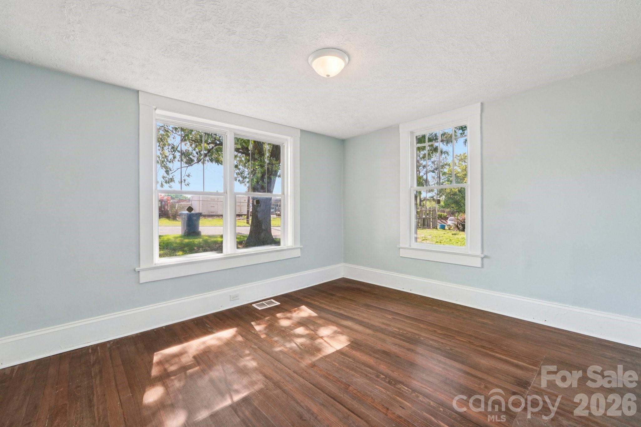 208 W Lafayette Street Property Photo 13