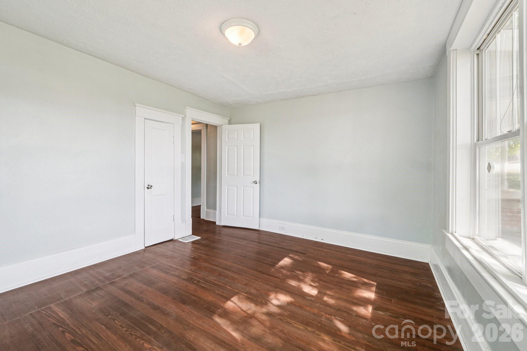 208 W Lafayette Street Property Photo 14