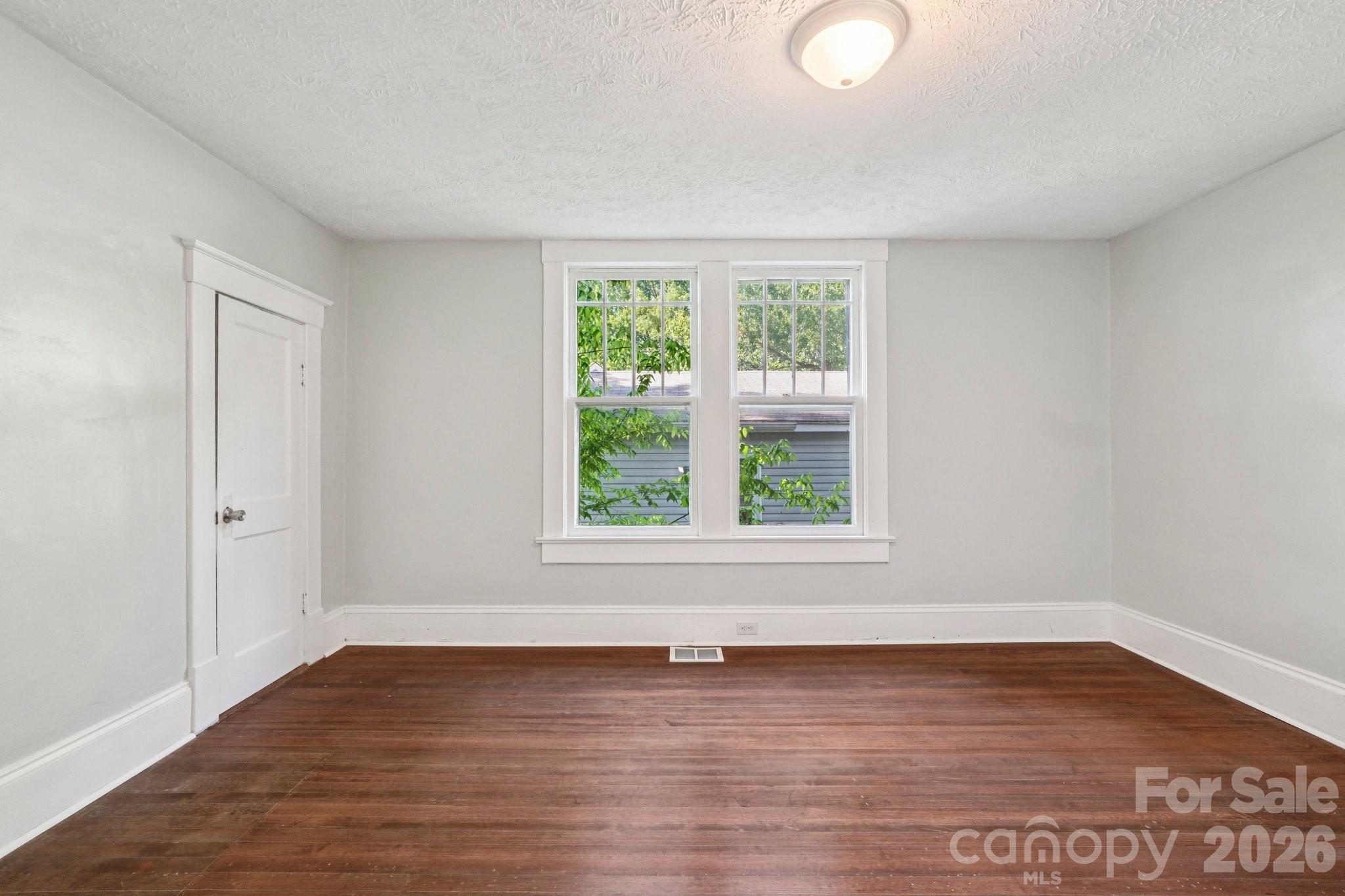 208 W Lafayette Street Property Photo 15