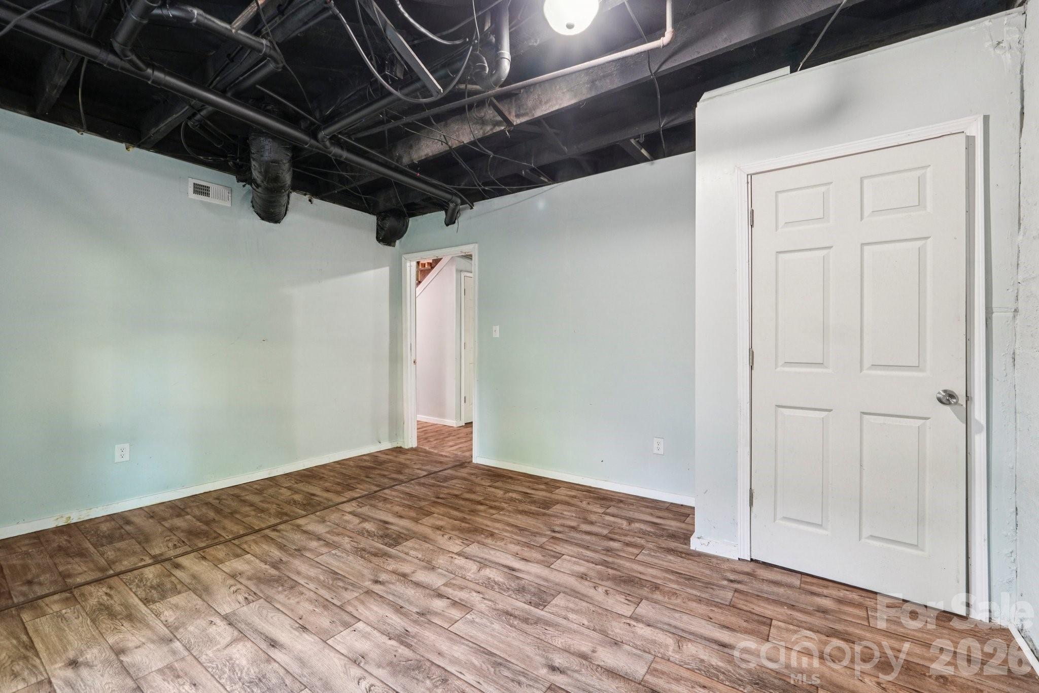 208 W Lafayette Street Property Photo 23