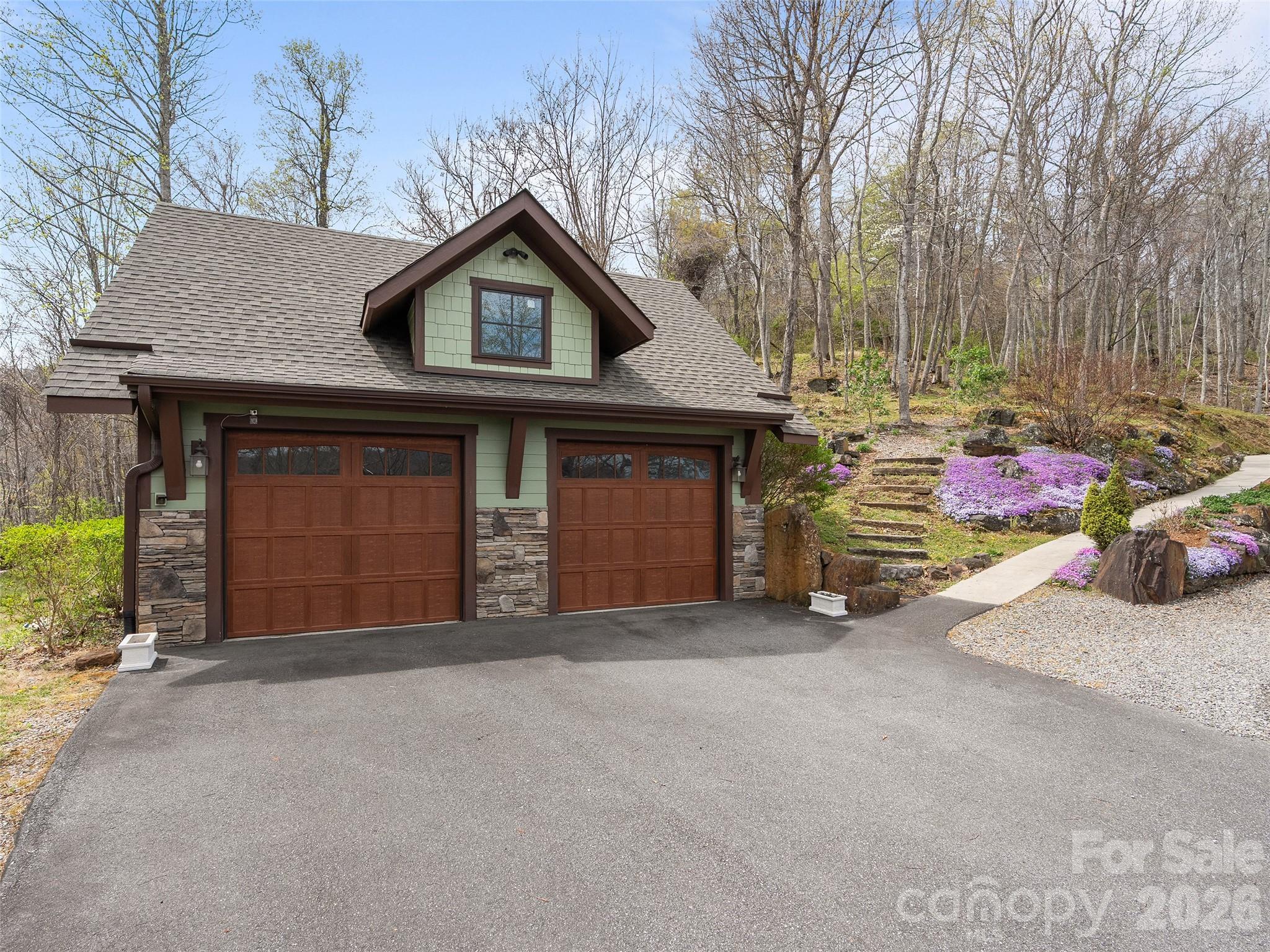 711 Winfield Drive Property Photo 42