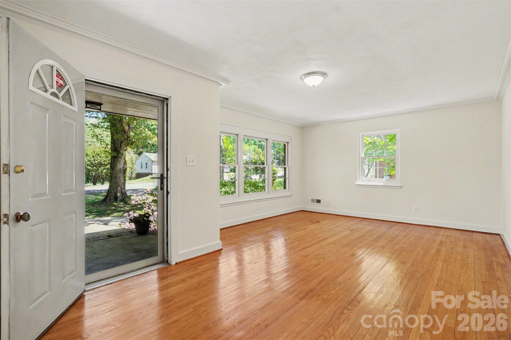 804 Phillips Street Property Photo 7