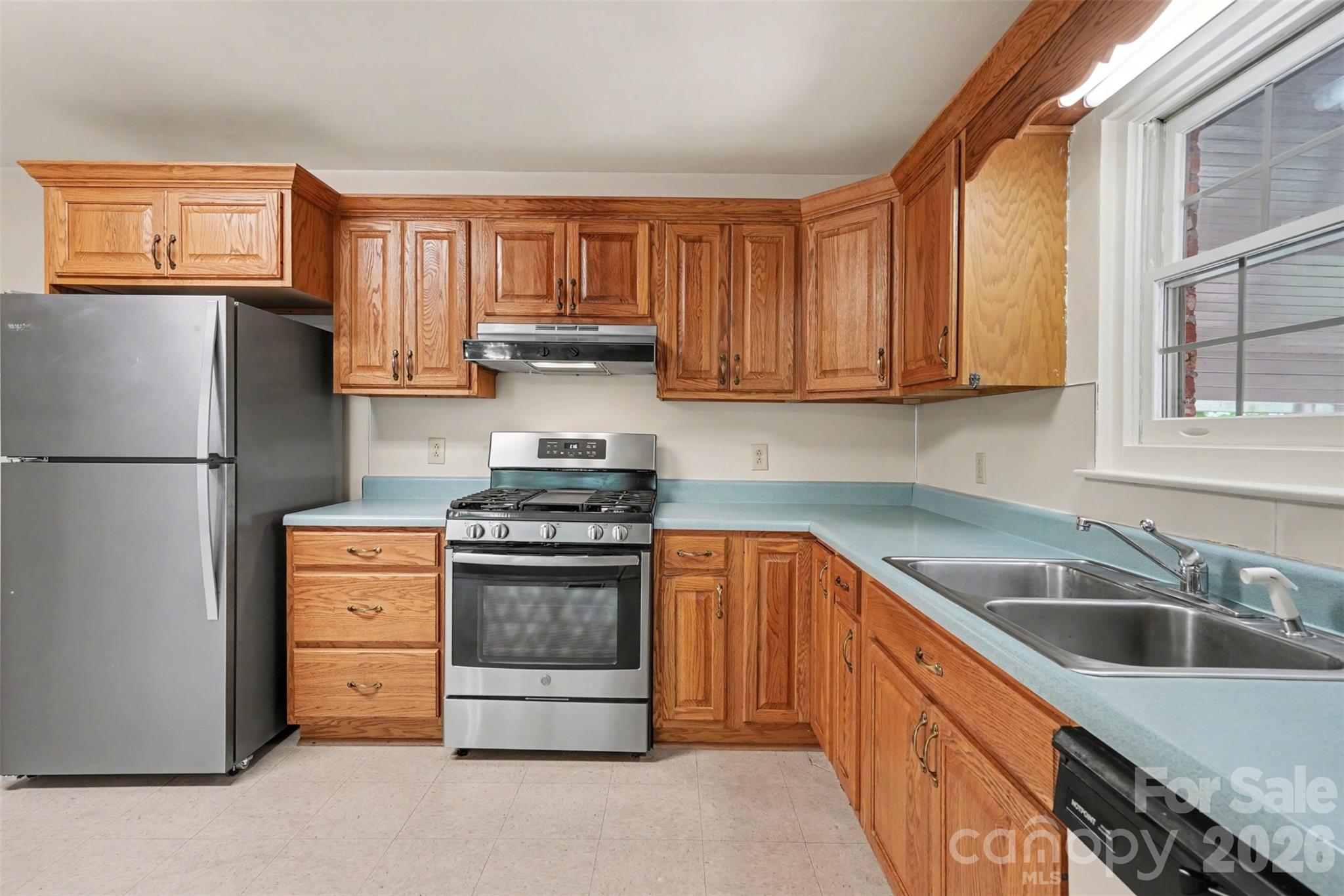 804 Phillips Street Property Photo 12