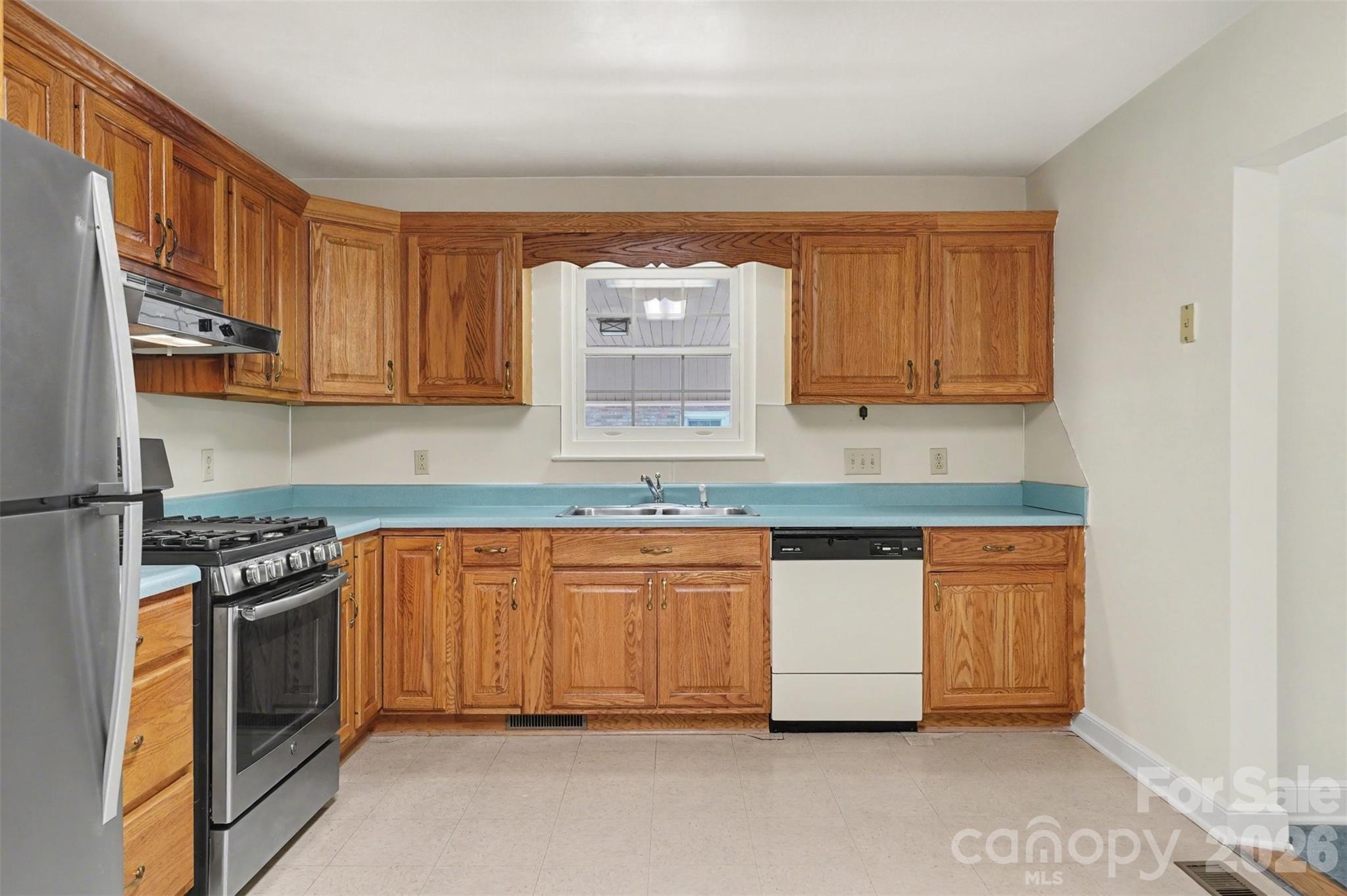 804 Phillips Street Property Photo 13