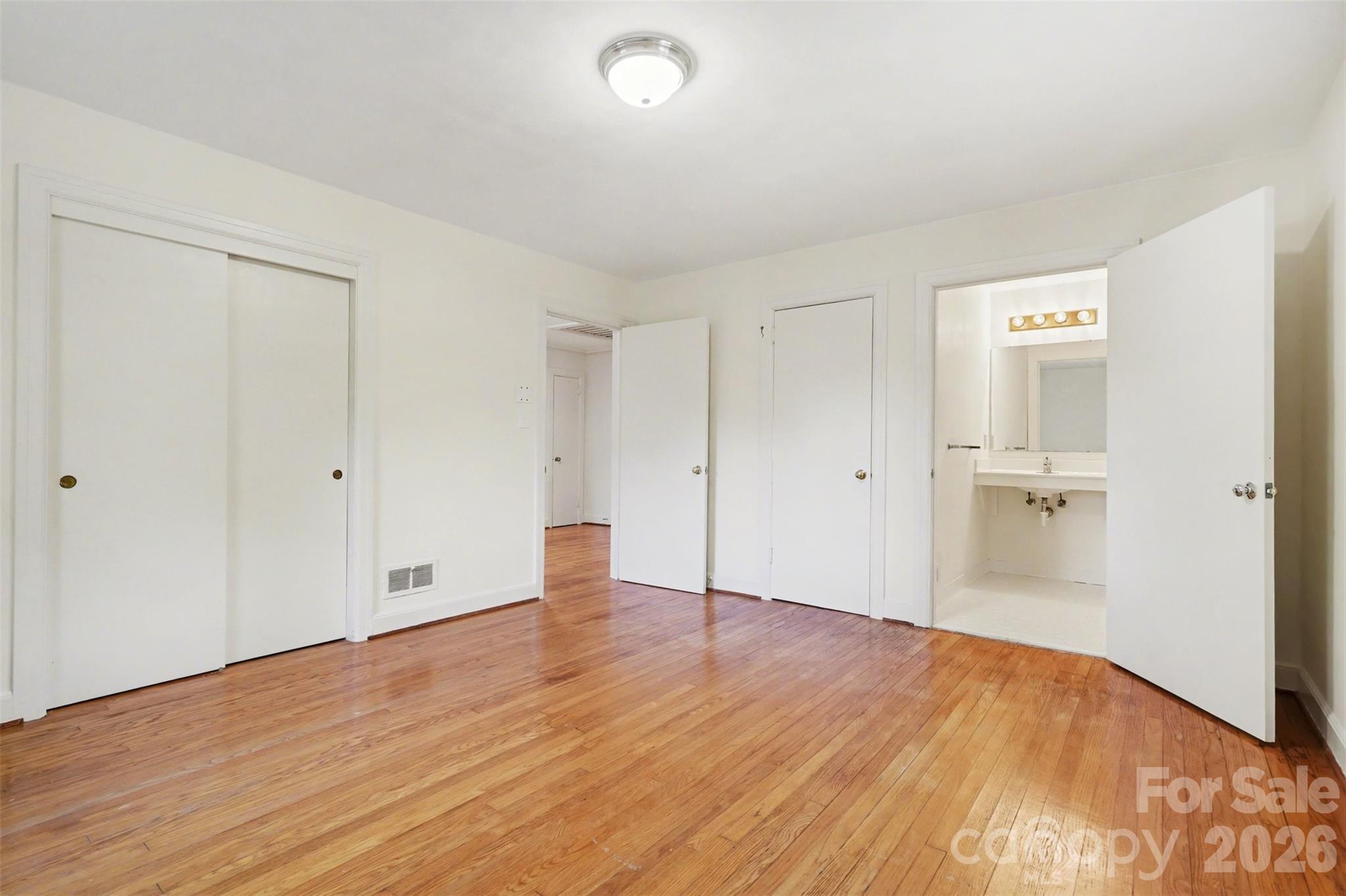 804 Phillips Street Property Photo 28