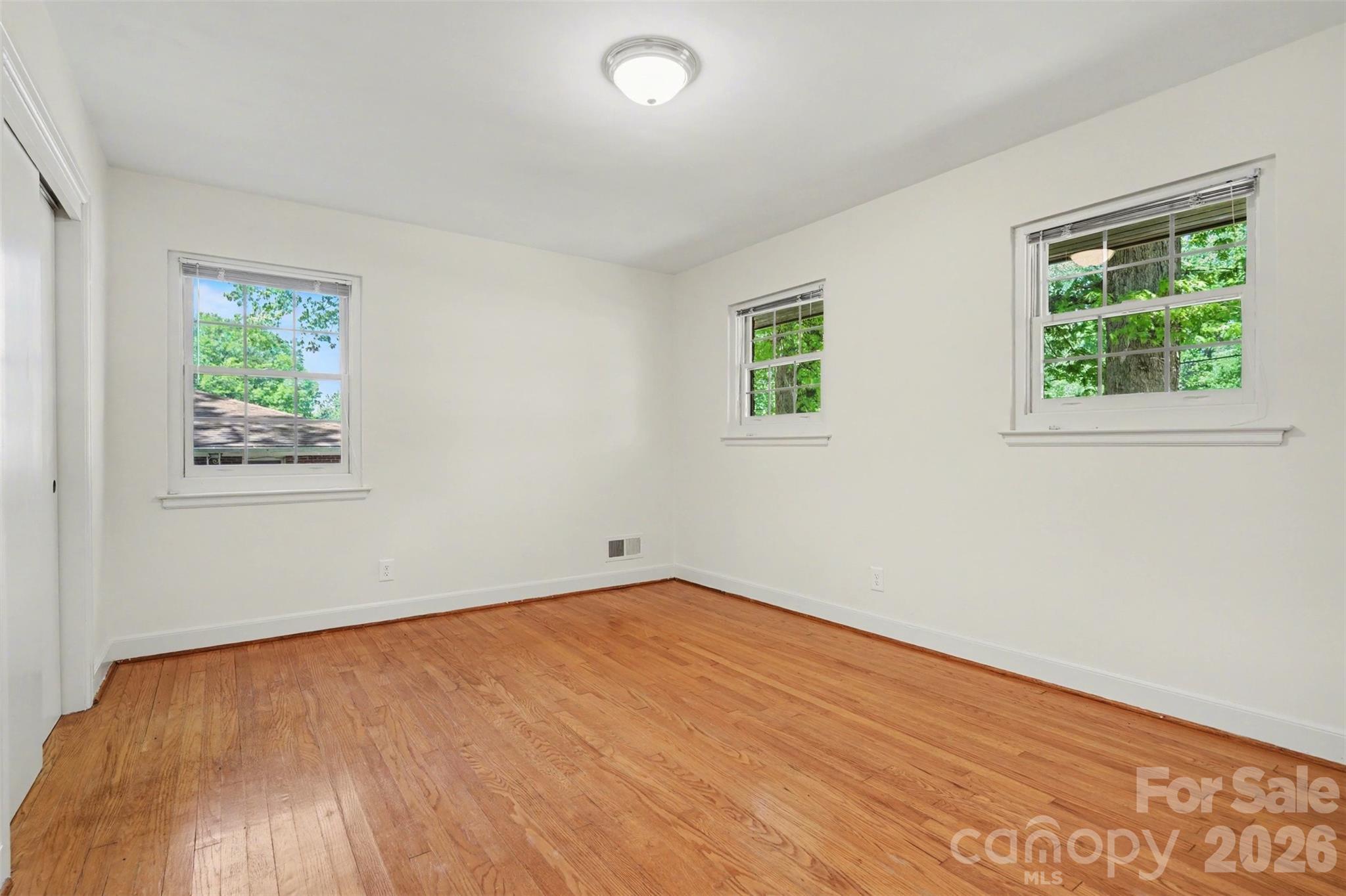 804 Phillips Street Property Photo 31