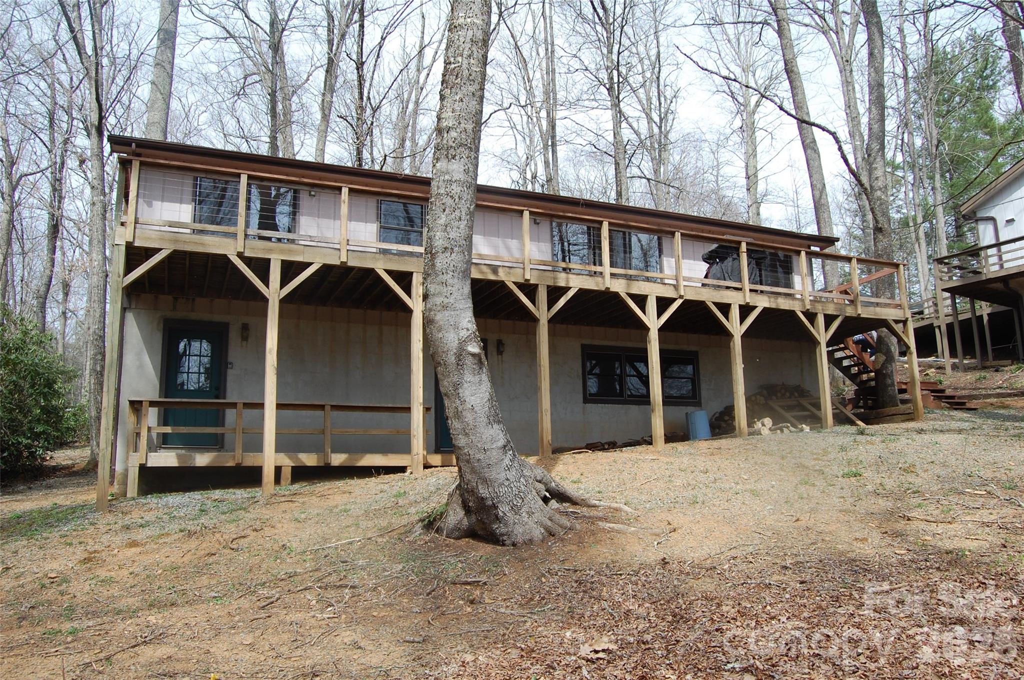 114 Lady Slipper Loop Property Photo 2