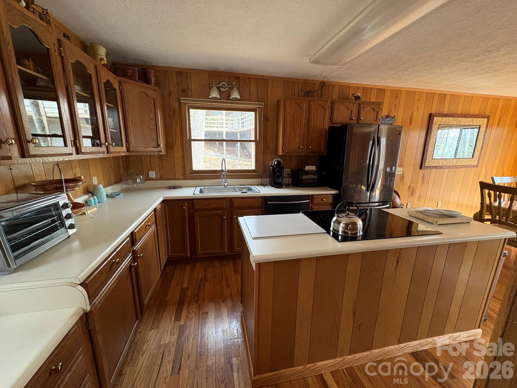 114 Lady Slipper Loop Property Photo 10