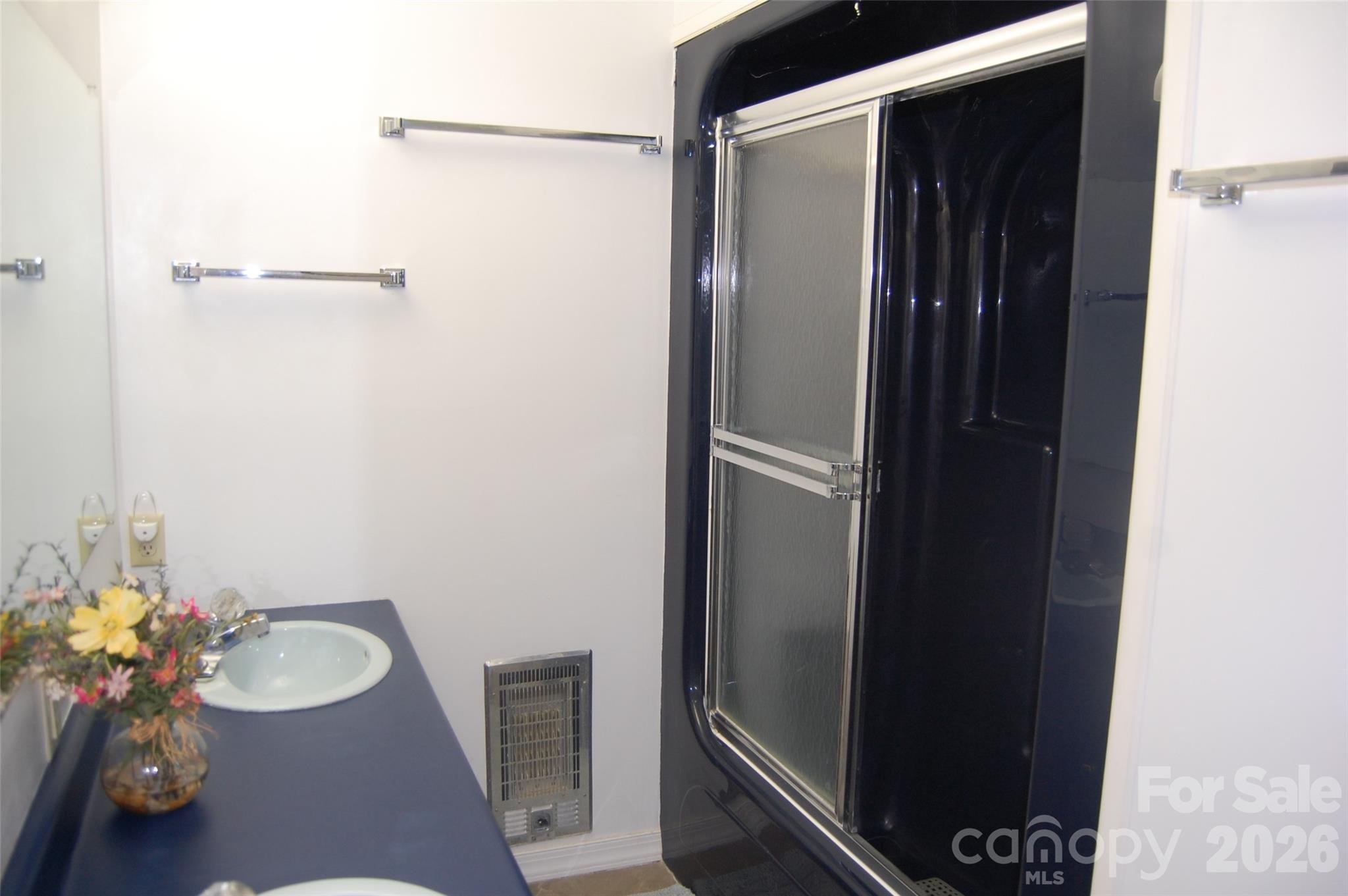 114 Lady Slipper Loop Property Photo 15