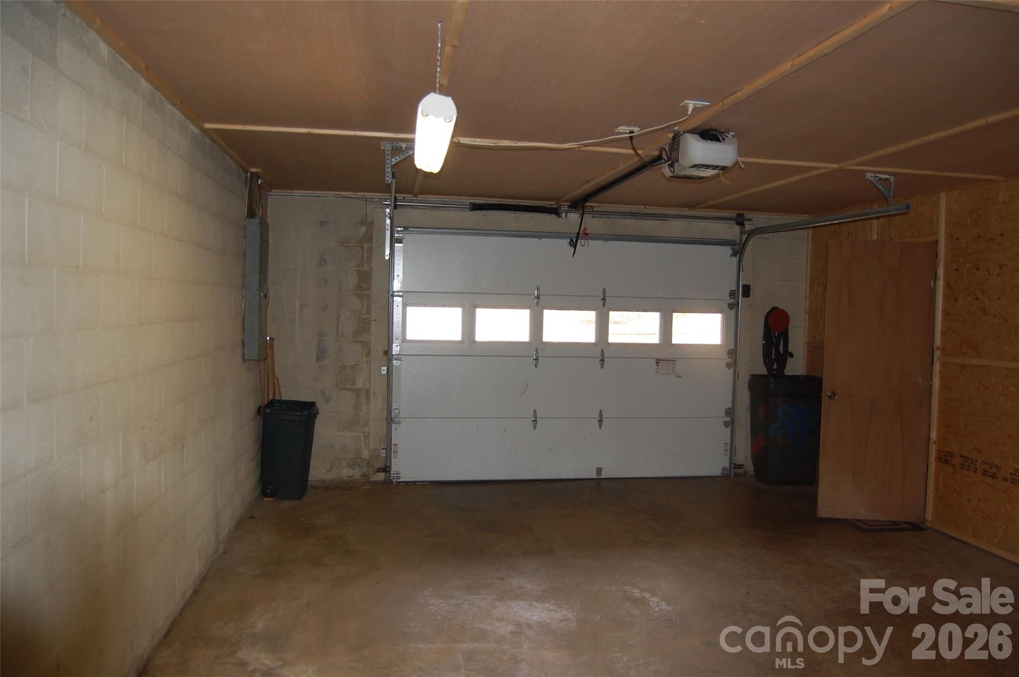 114 Lady Slipper Loop Property Photo 24