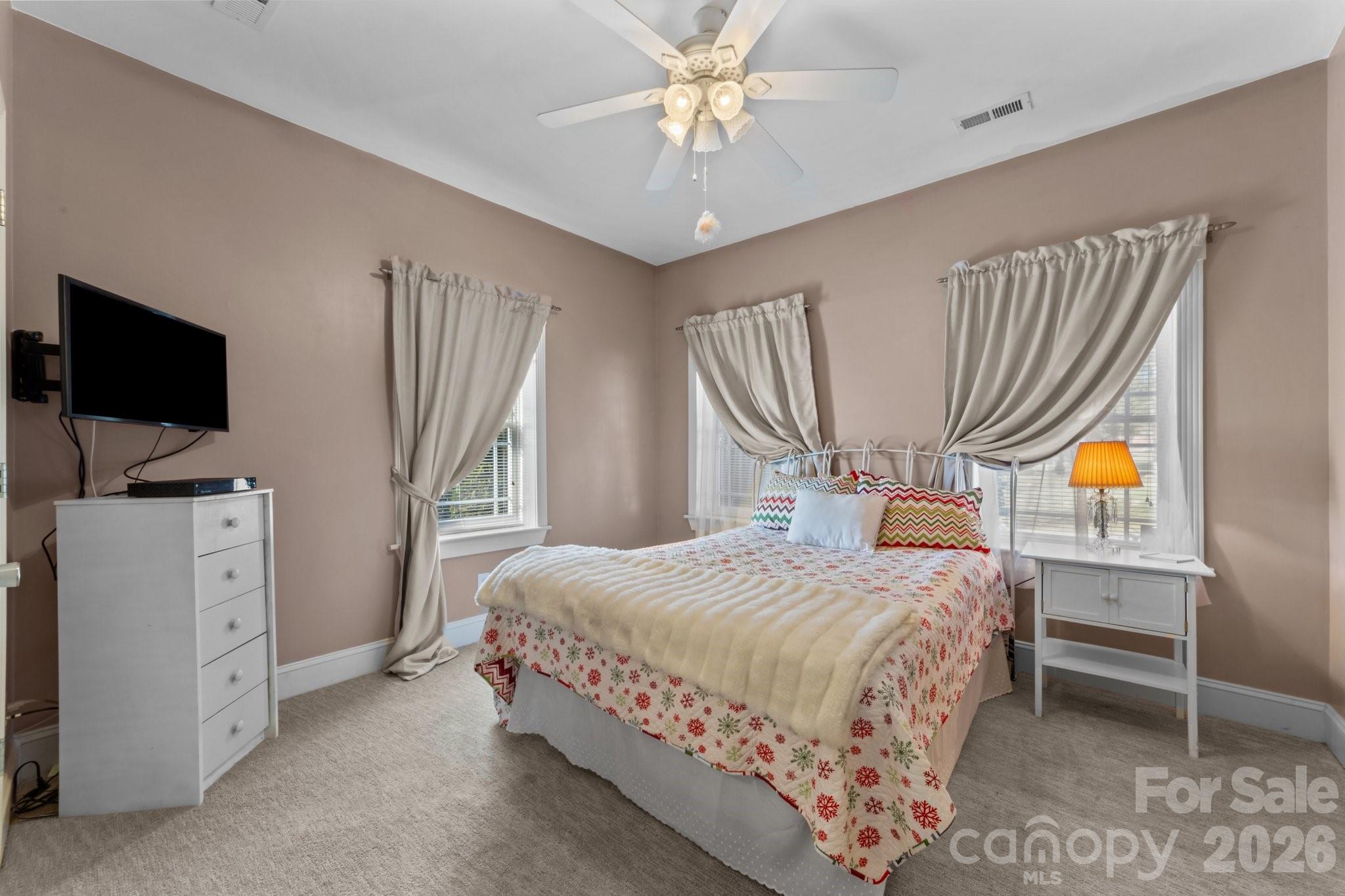 543 Muirfield Way Property Photo 22