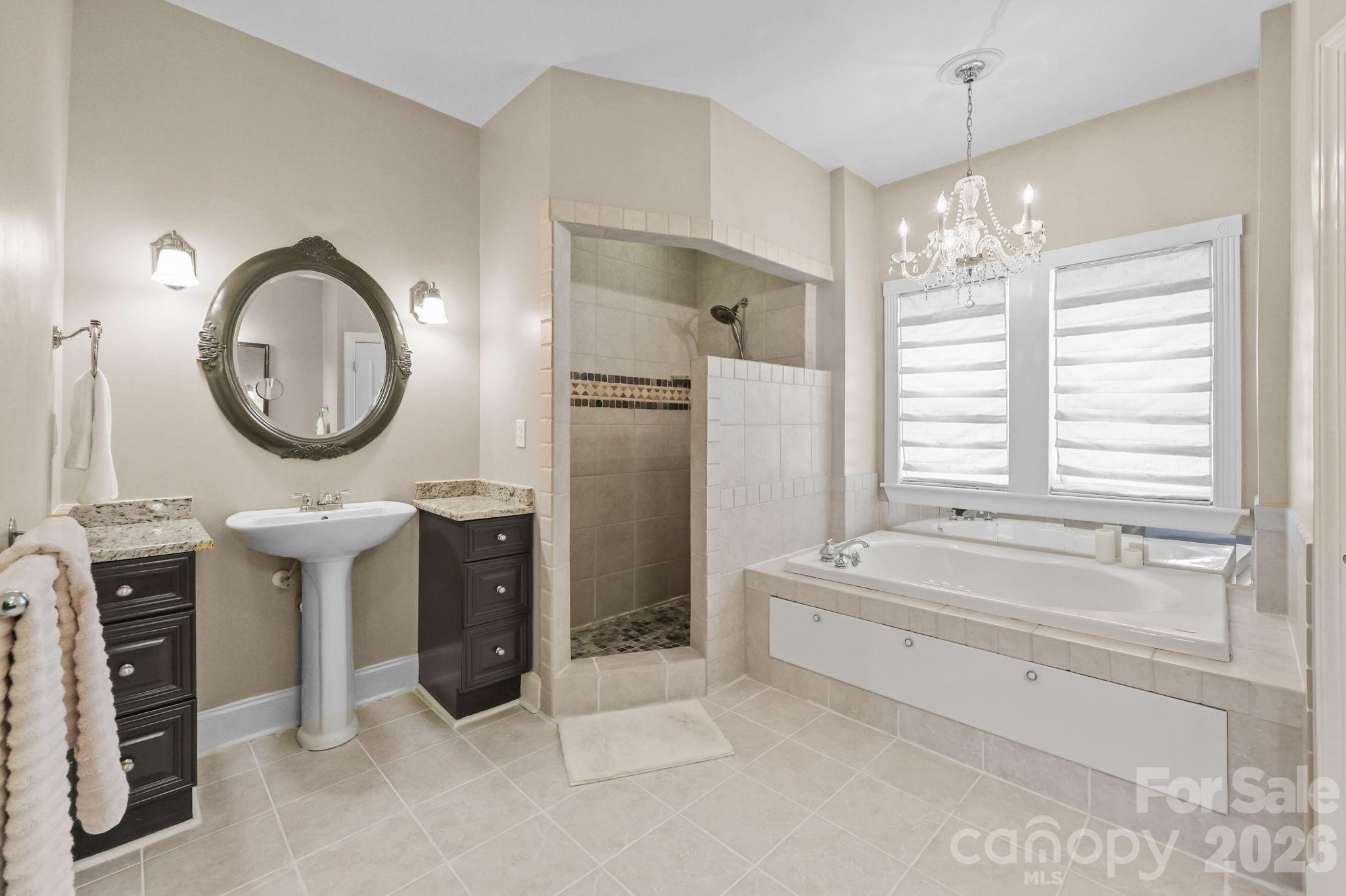 543 Muirfield Way Property Photo 27