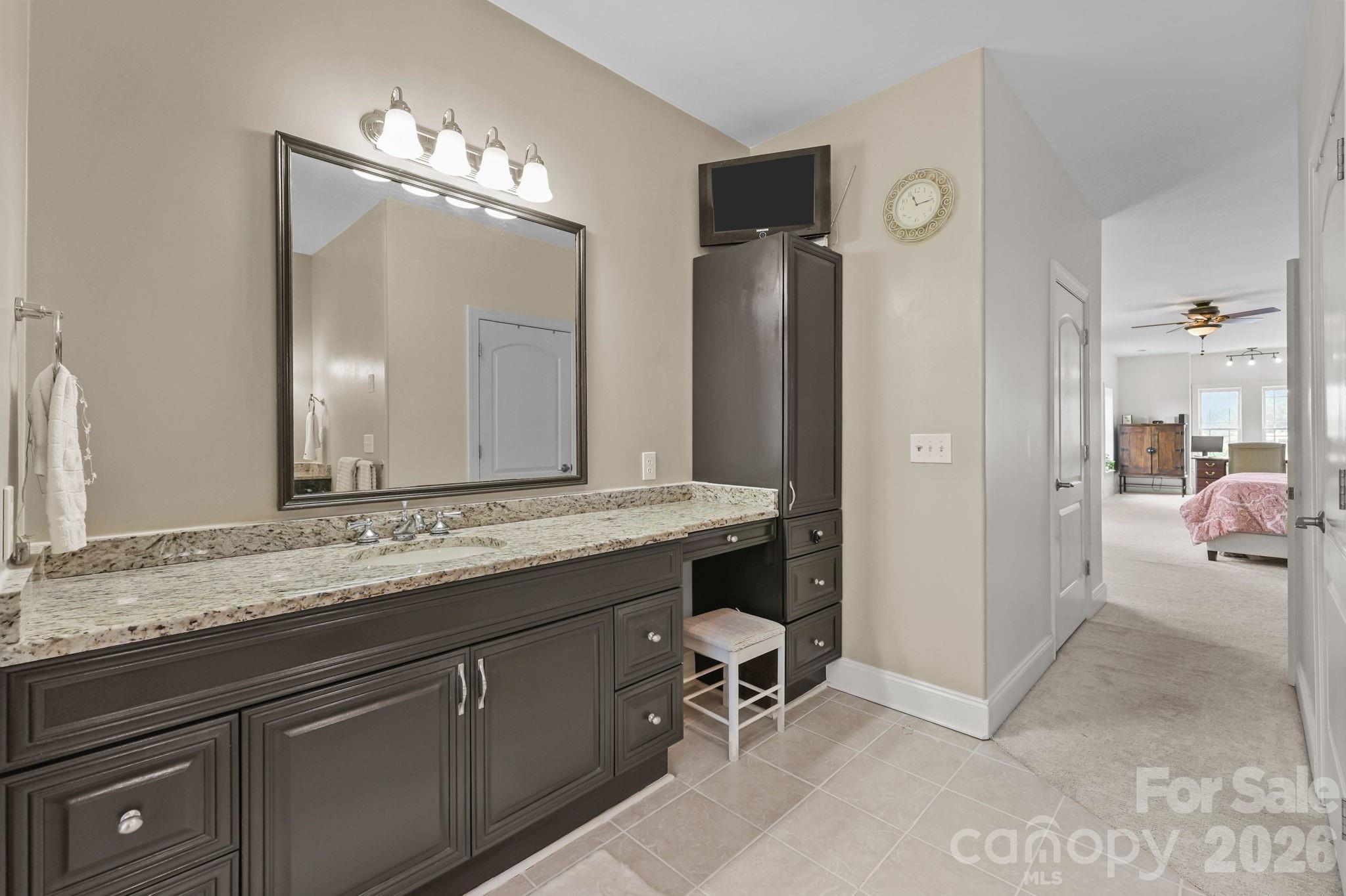 543 Muirfield Way Property Photo 28