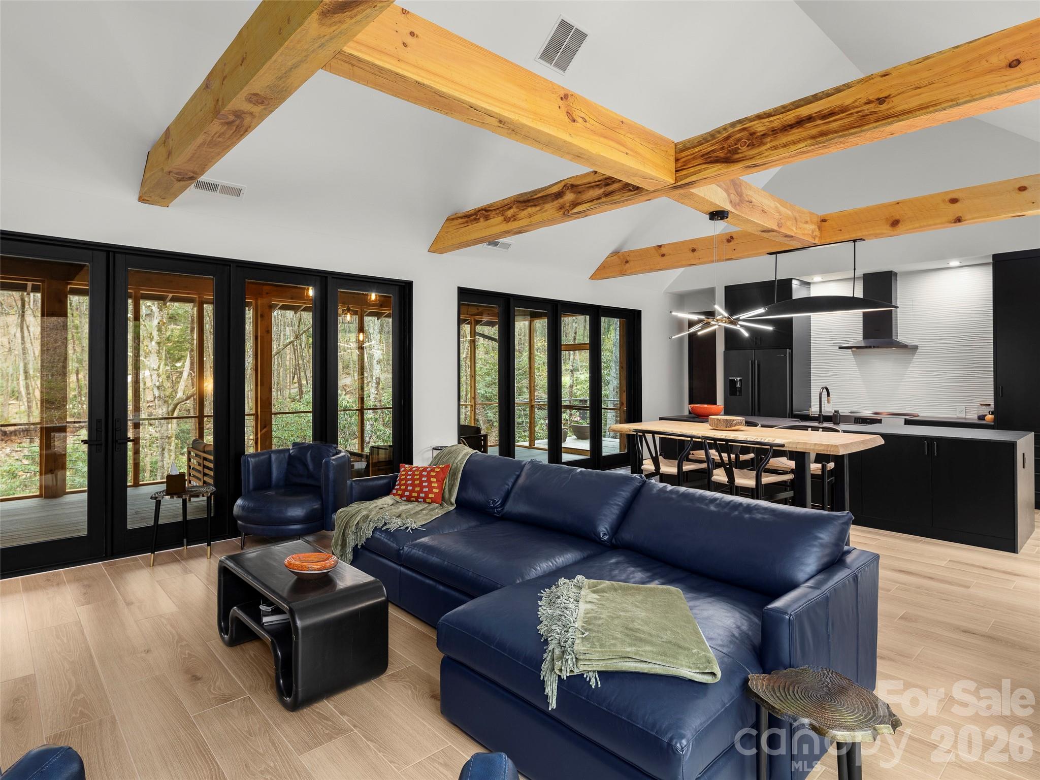 80 Hemlock Circle Property Photo 10