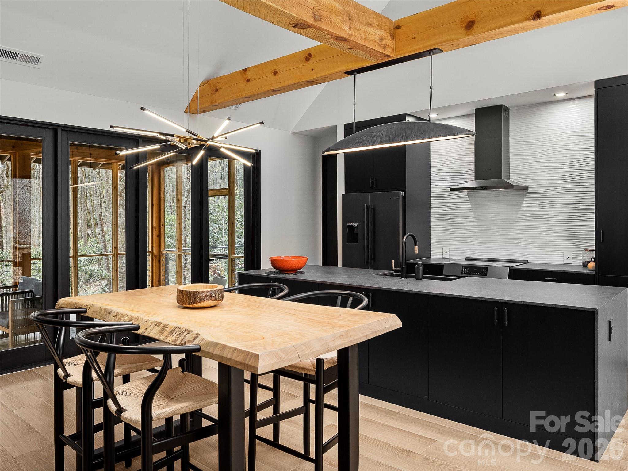 80 Hemlock Circle Property Photo 12