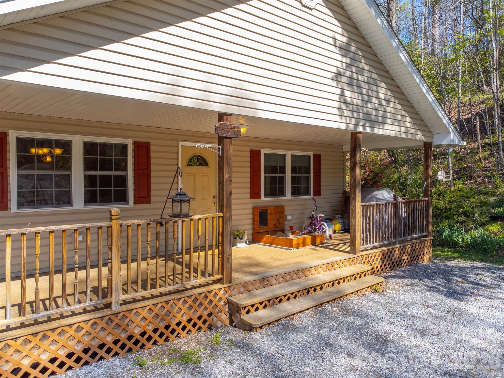 201 Windcrest Ridge Property Photo 1