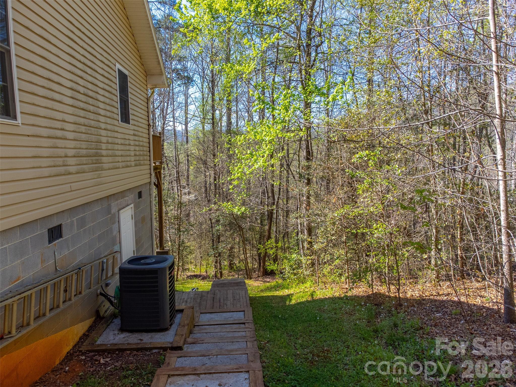 201 Windcrest Ridge Property Photo 27