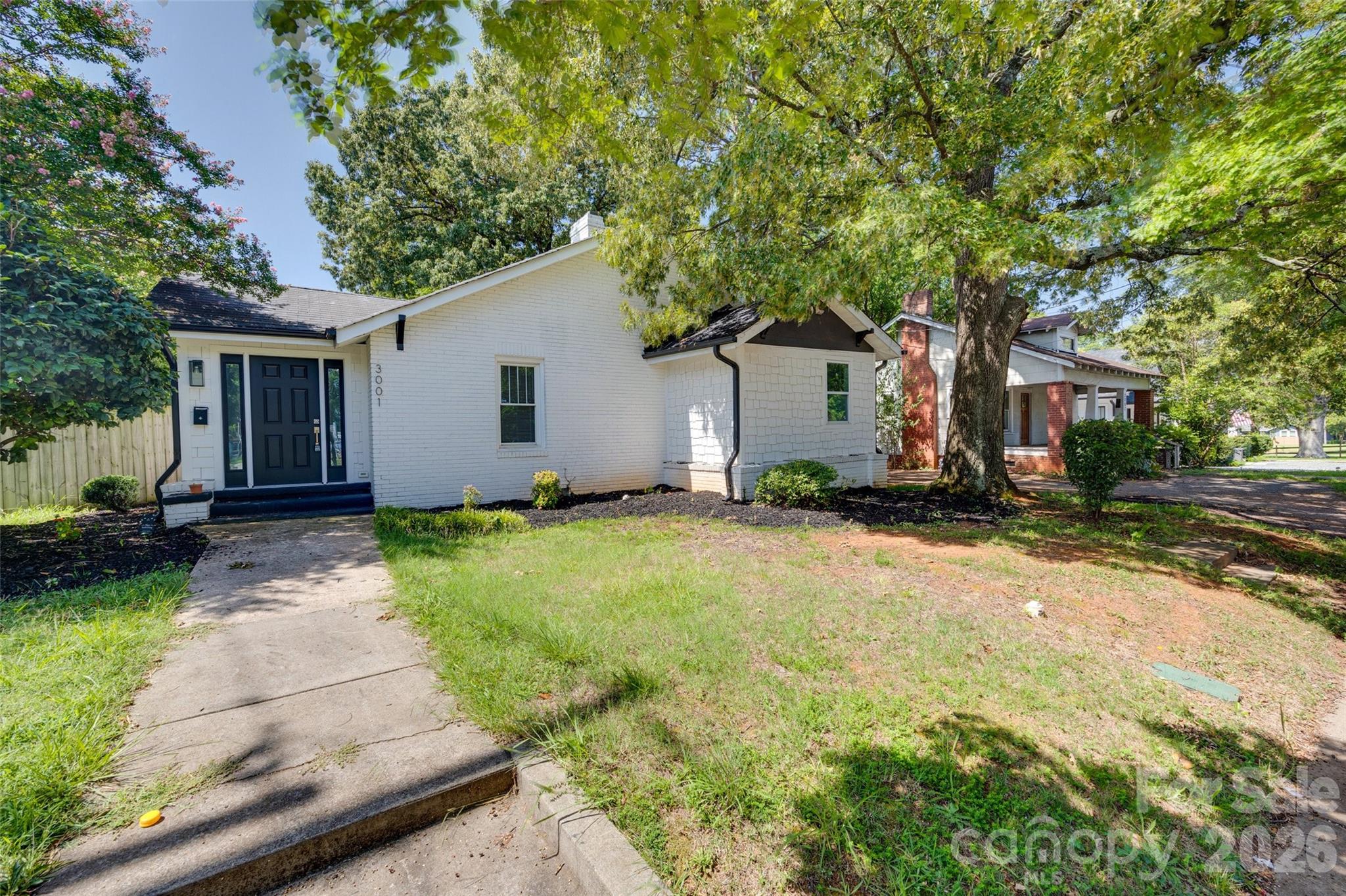 3001 Tuckaseegee Road Property Photo 1