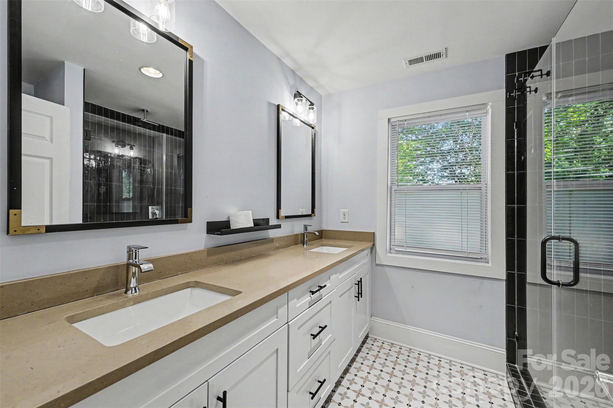 3001 Tuckaseegee Road Property Photo 14
